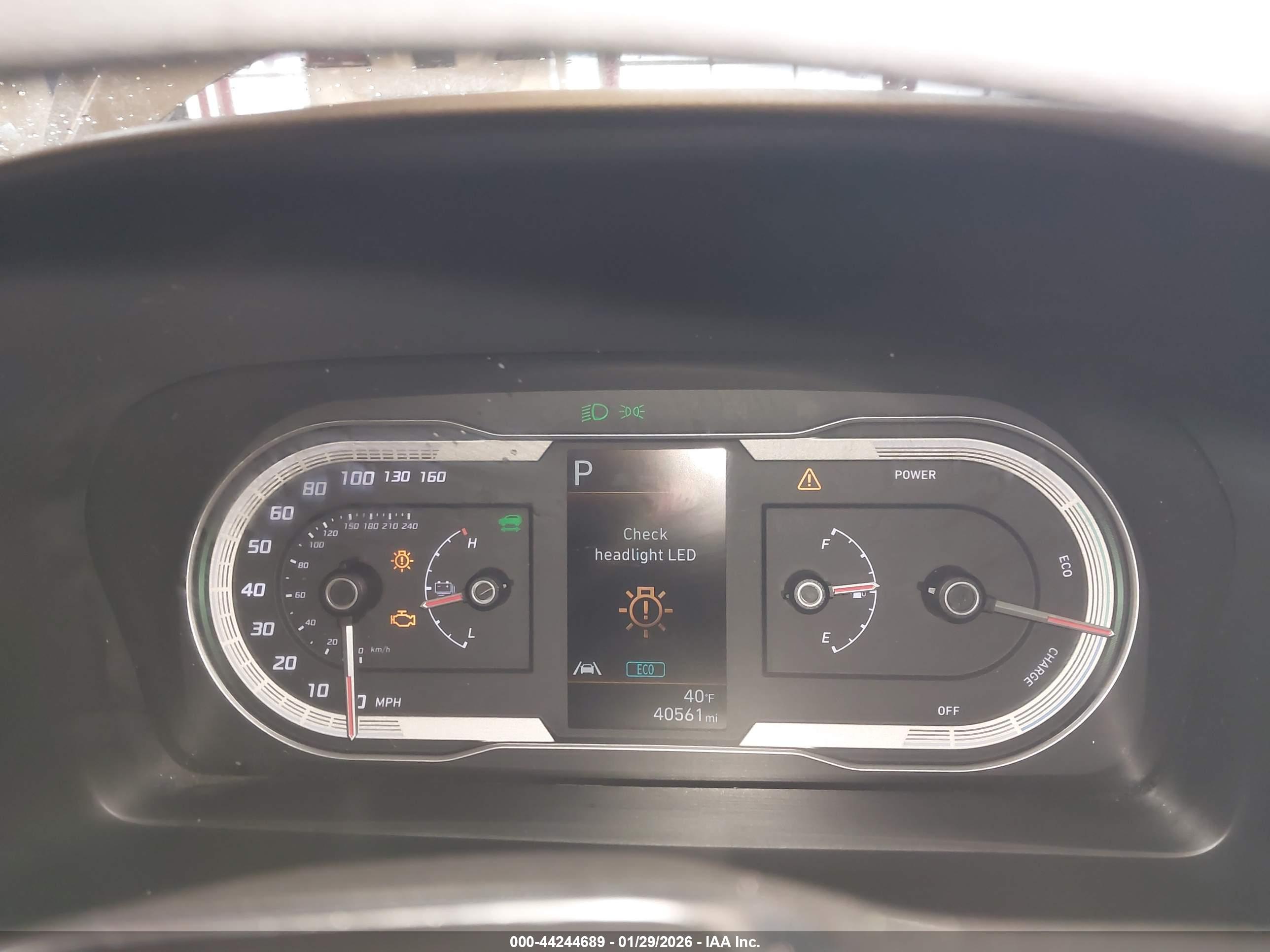 HYUNDAI TUCSON image 7