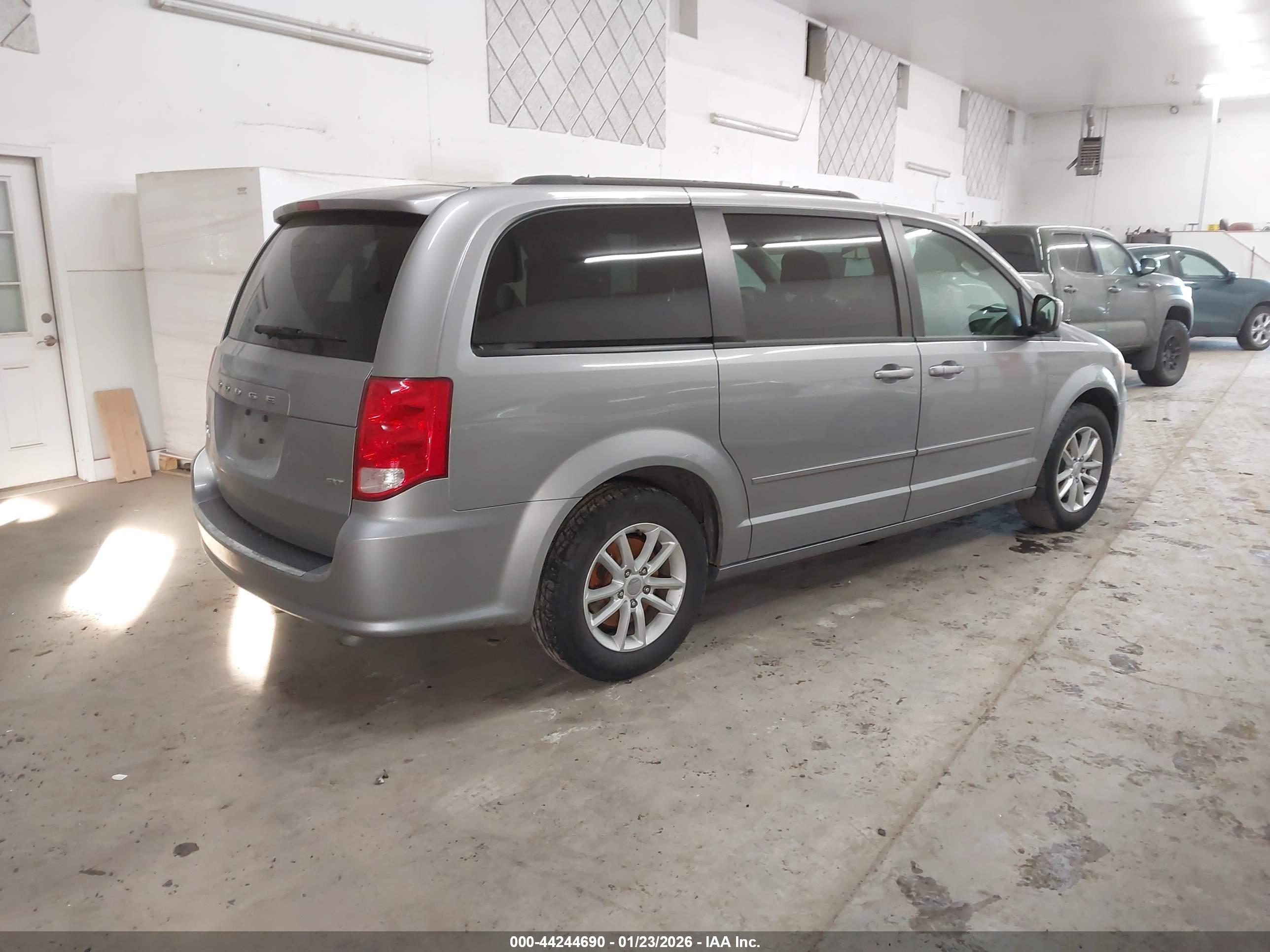 DODGE GRAND image 4