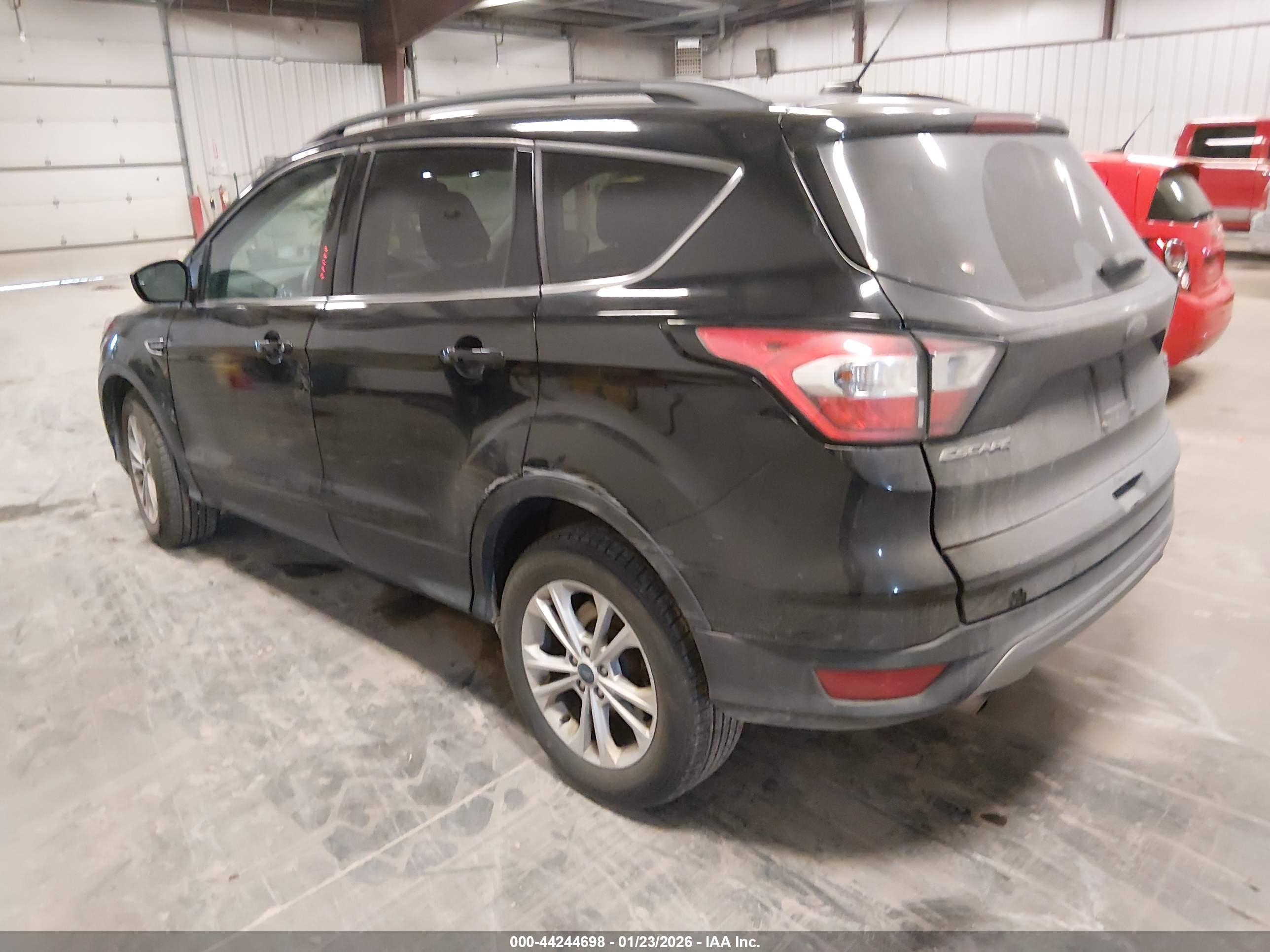 FORD ESCAPE image 3