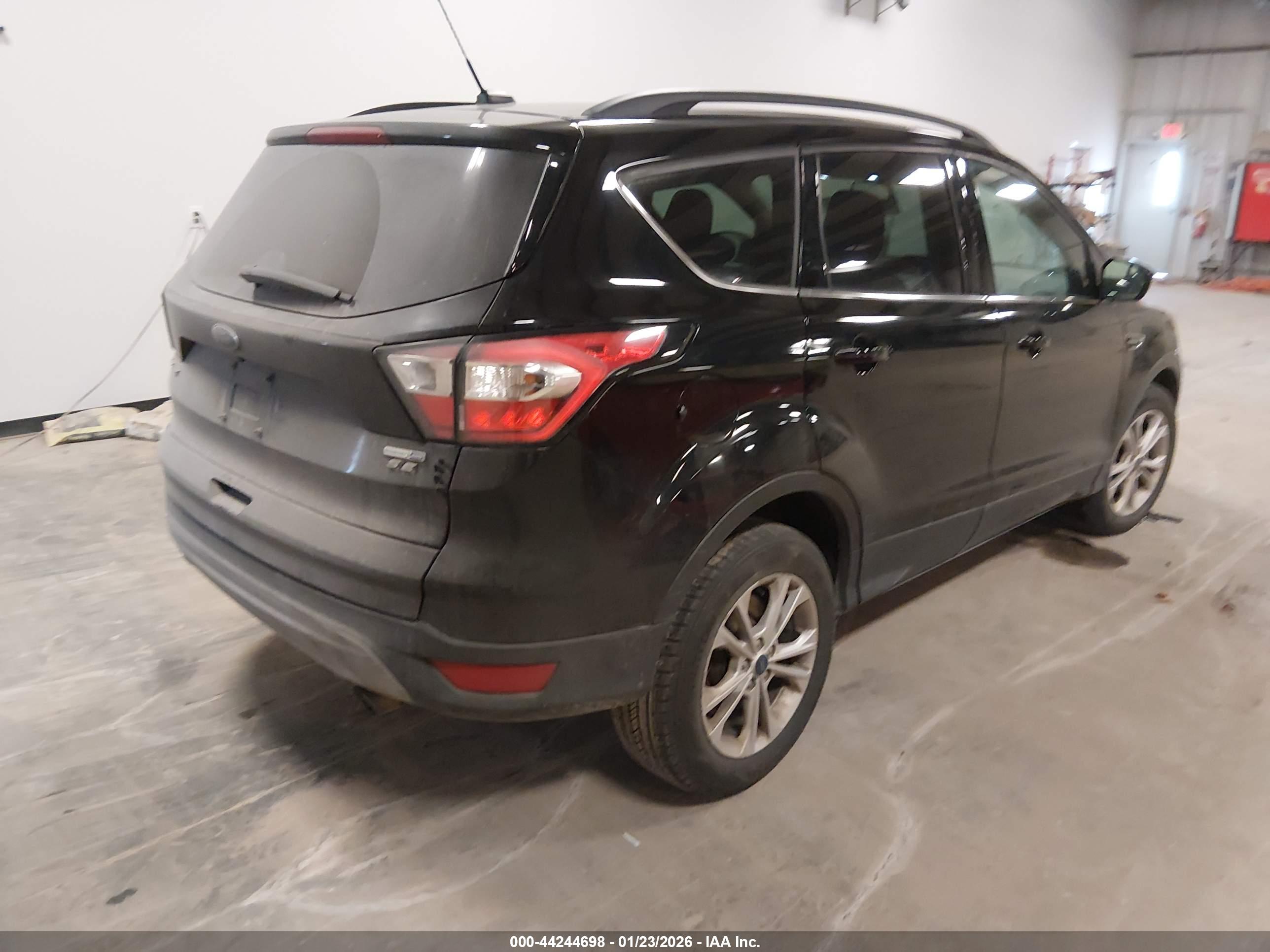 FORD ESCAPE image 4
