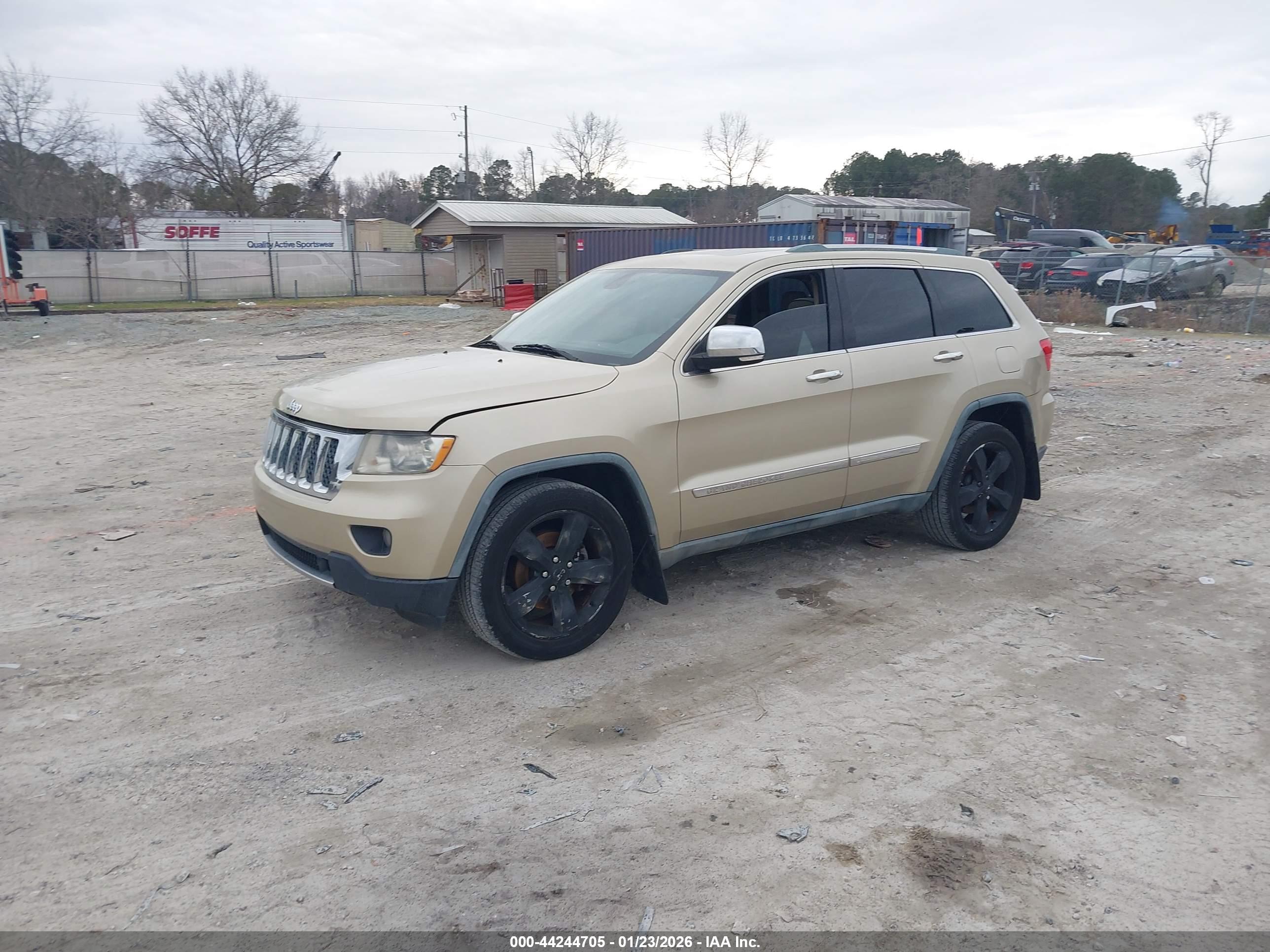 JEEP GRAND image 2