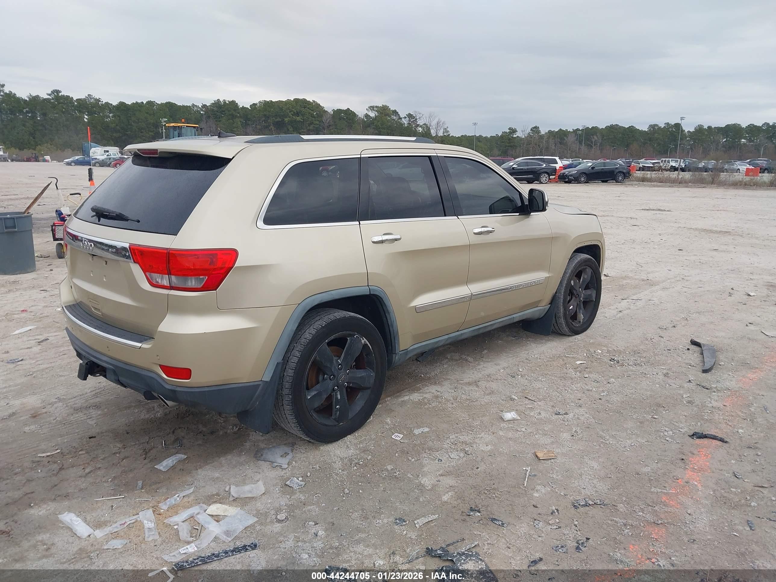 JEEP GRAND image 4
