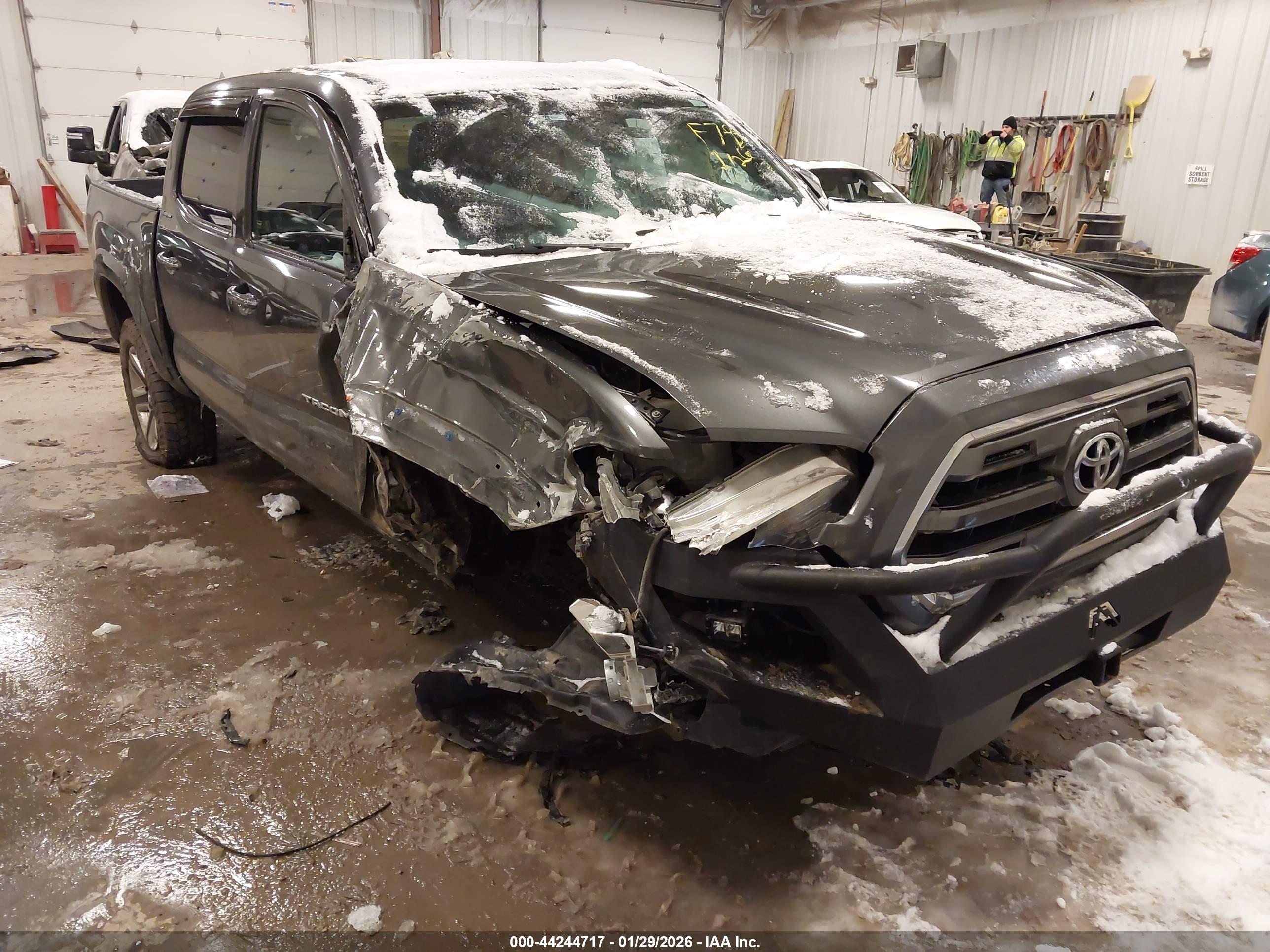 TOYOTA TACOMA image 6