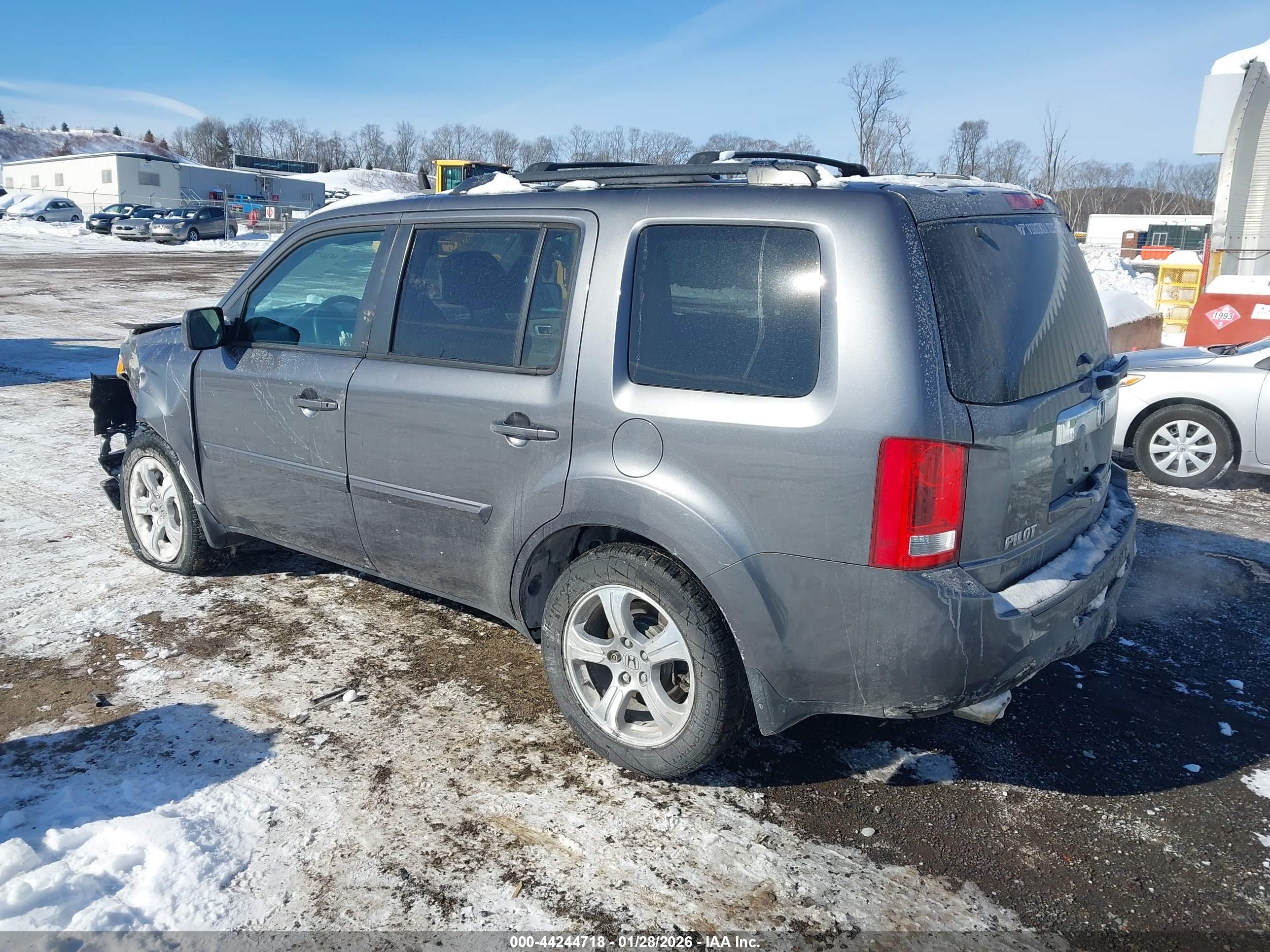 HONDA PILOT image 3
