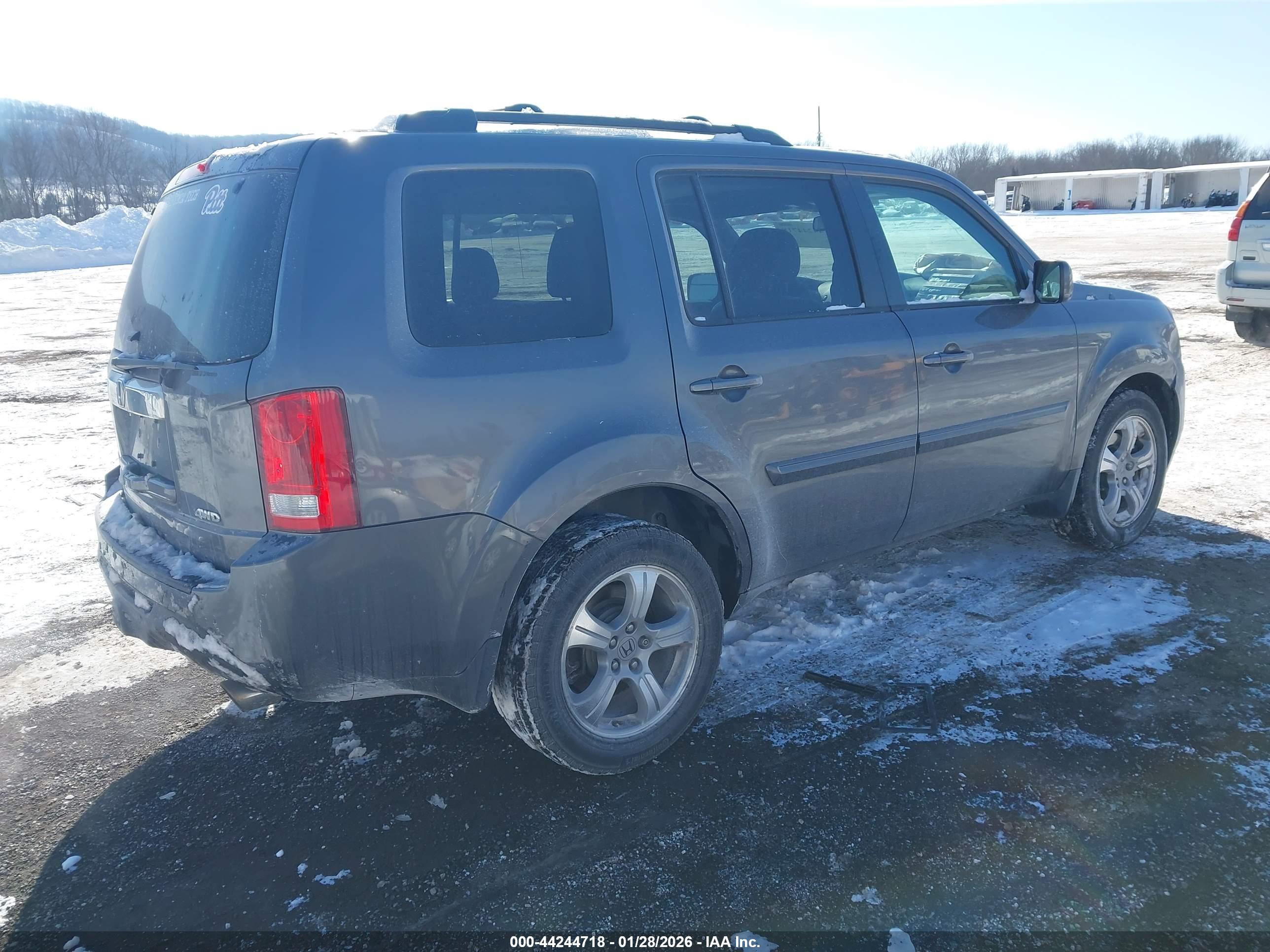 HONDA PILOT image 4