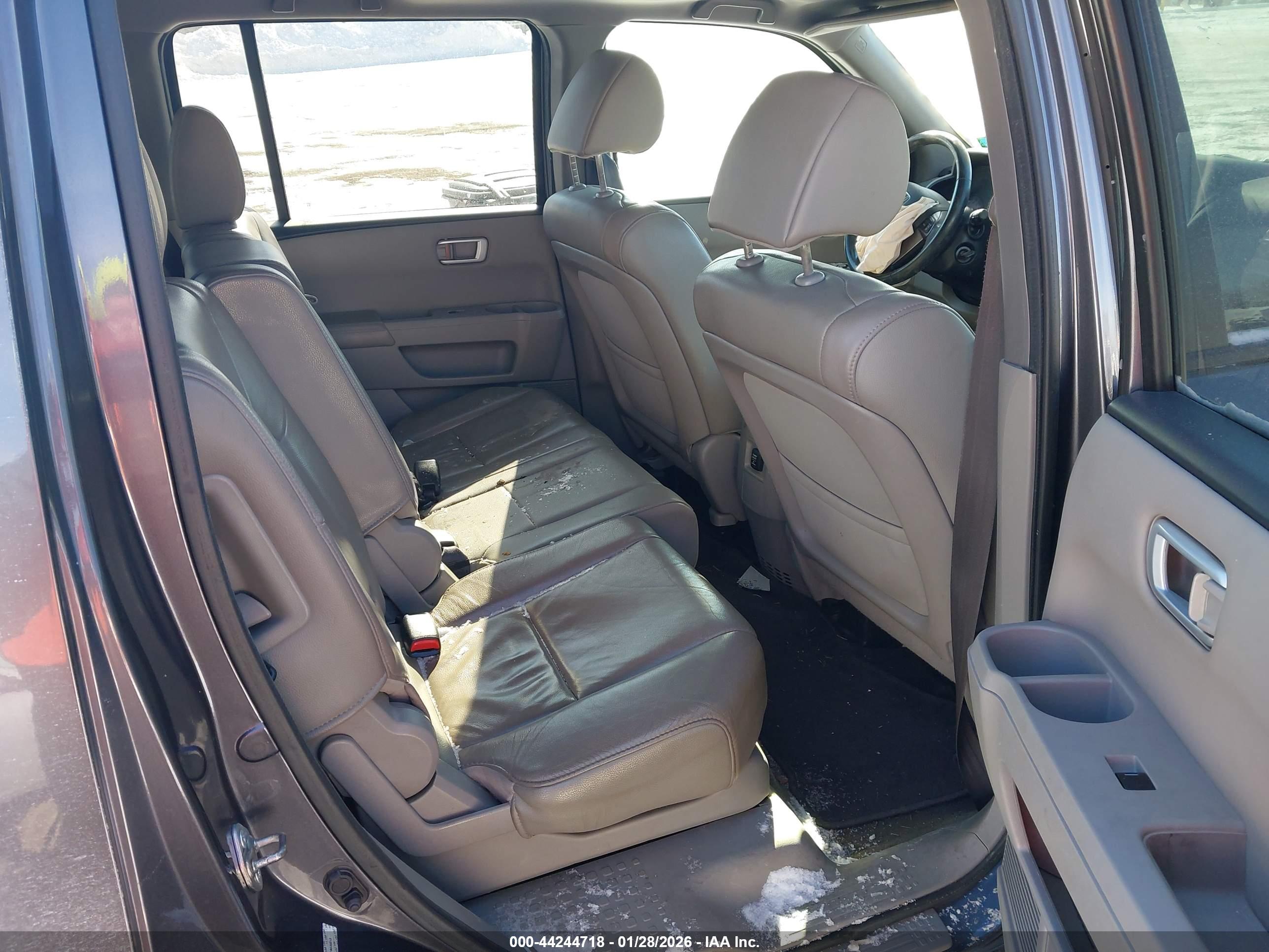 HONDA PILOT image 8