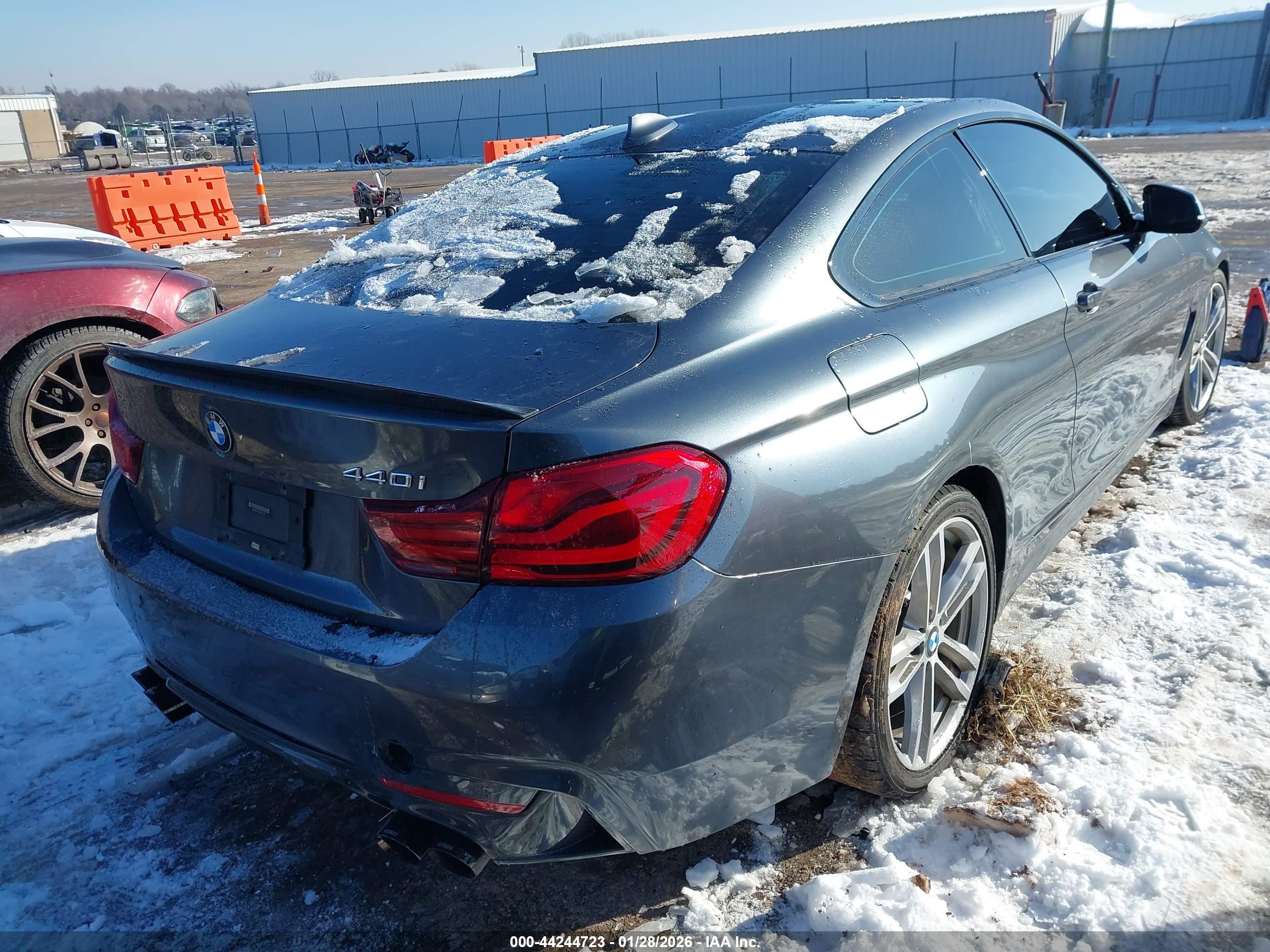 BMW 440I image 4