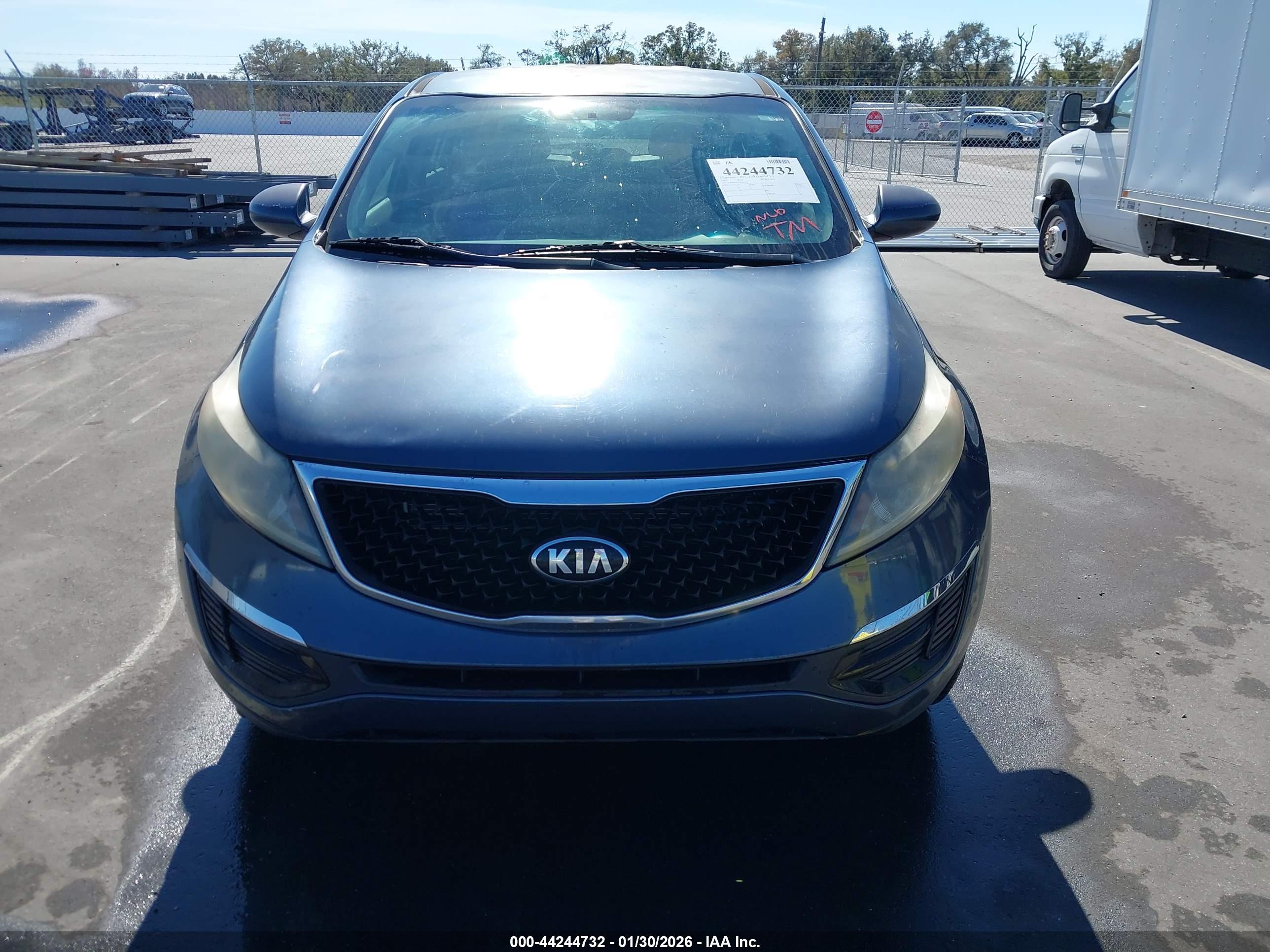 KIA SPORTAGE image 6