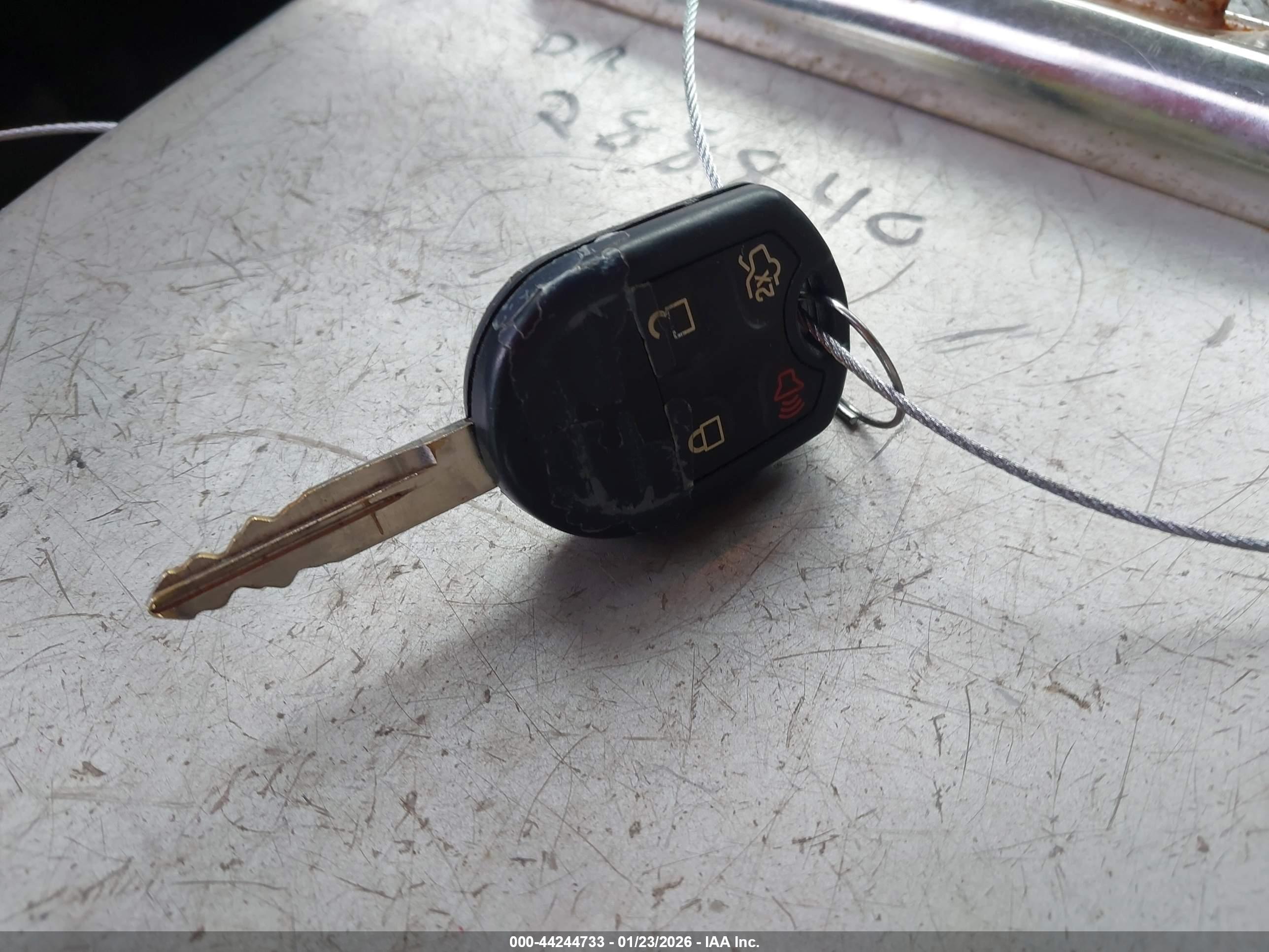FORD EXPEDITION image 11