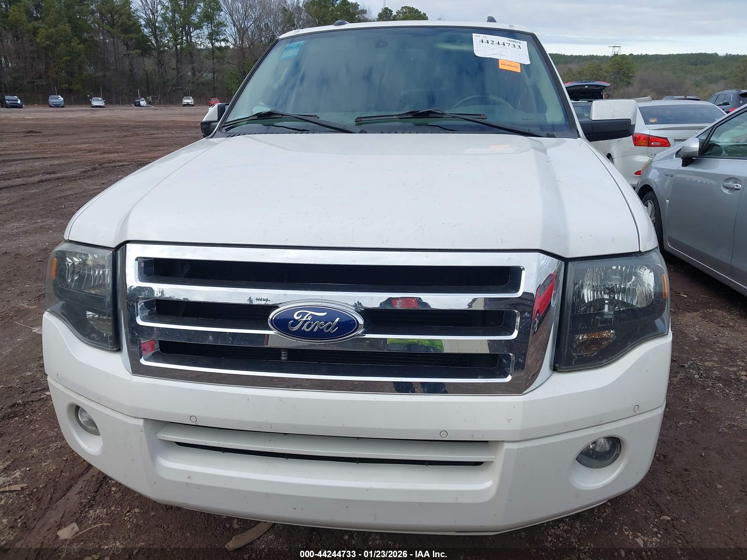 FORD EXPEDITION image 6