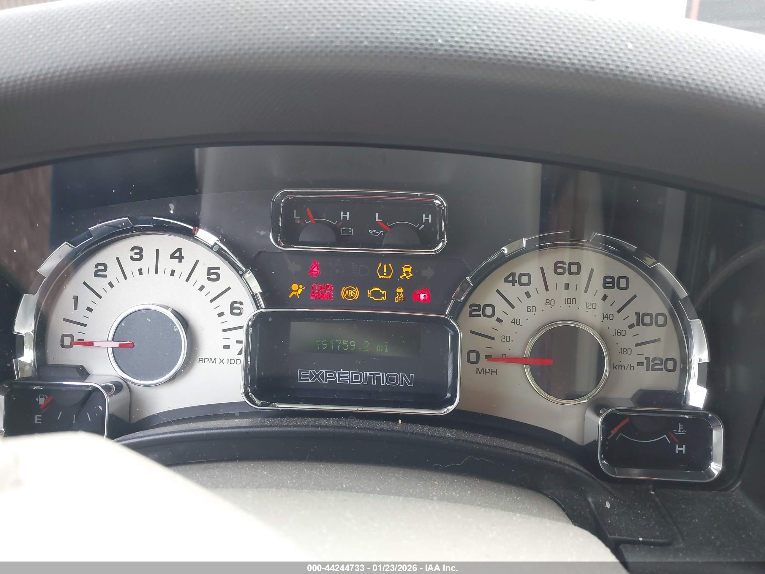 FORD EXPEDITION image 7