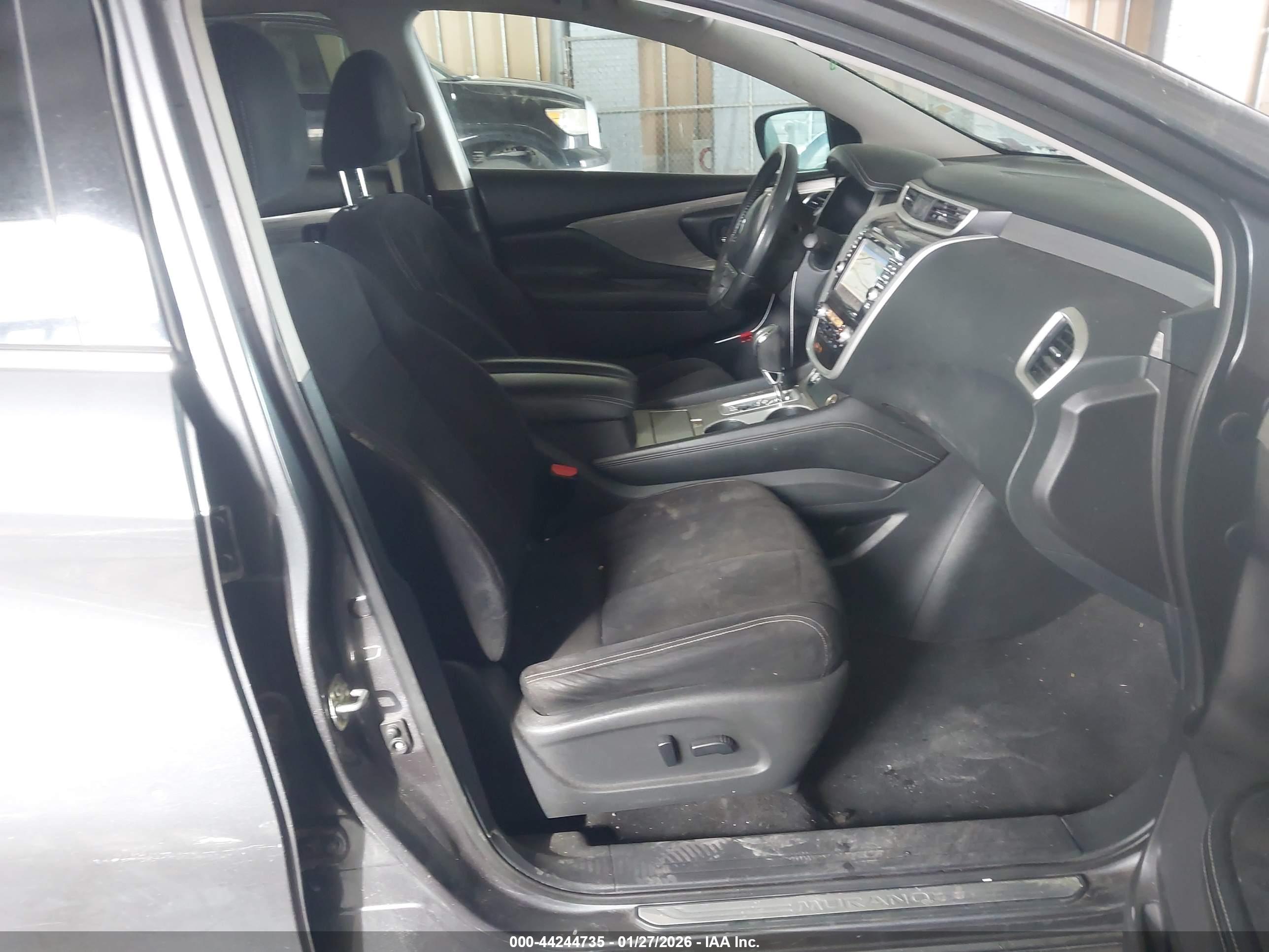 NISSAN MURANO image 5