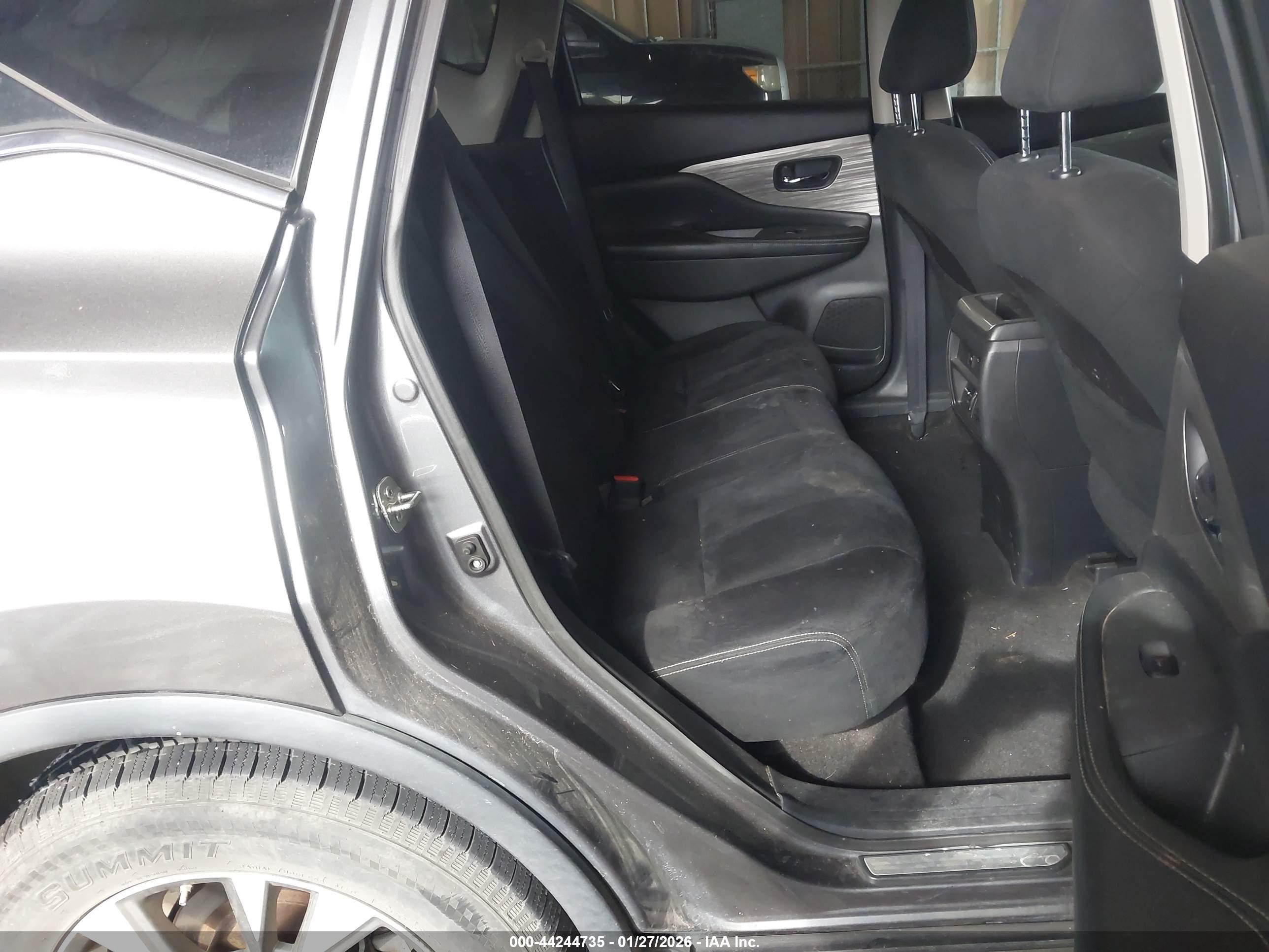 NISSAN MURANO image 8