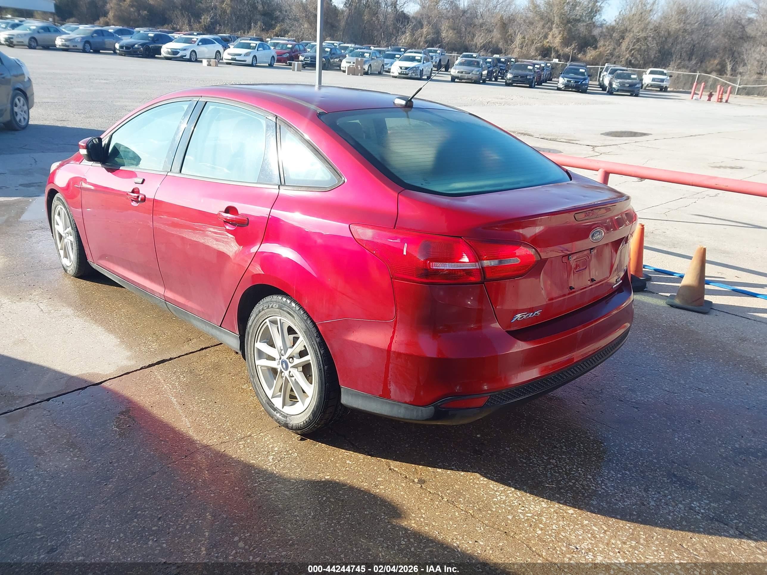FORD FOCUS image 3