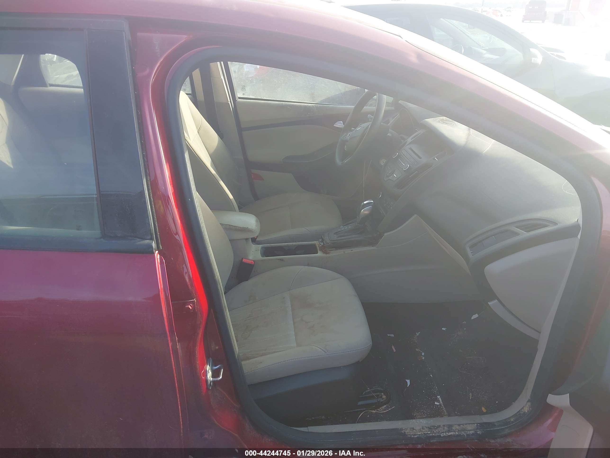 FORD FOCUS image 5