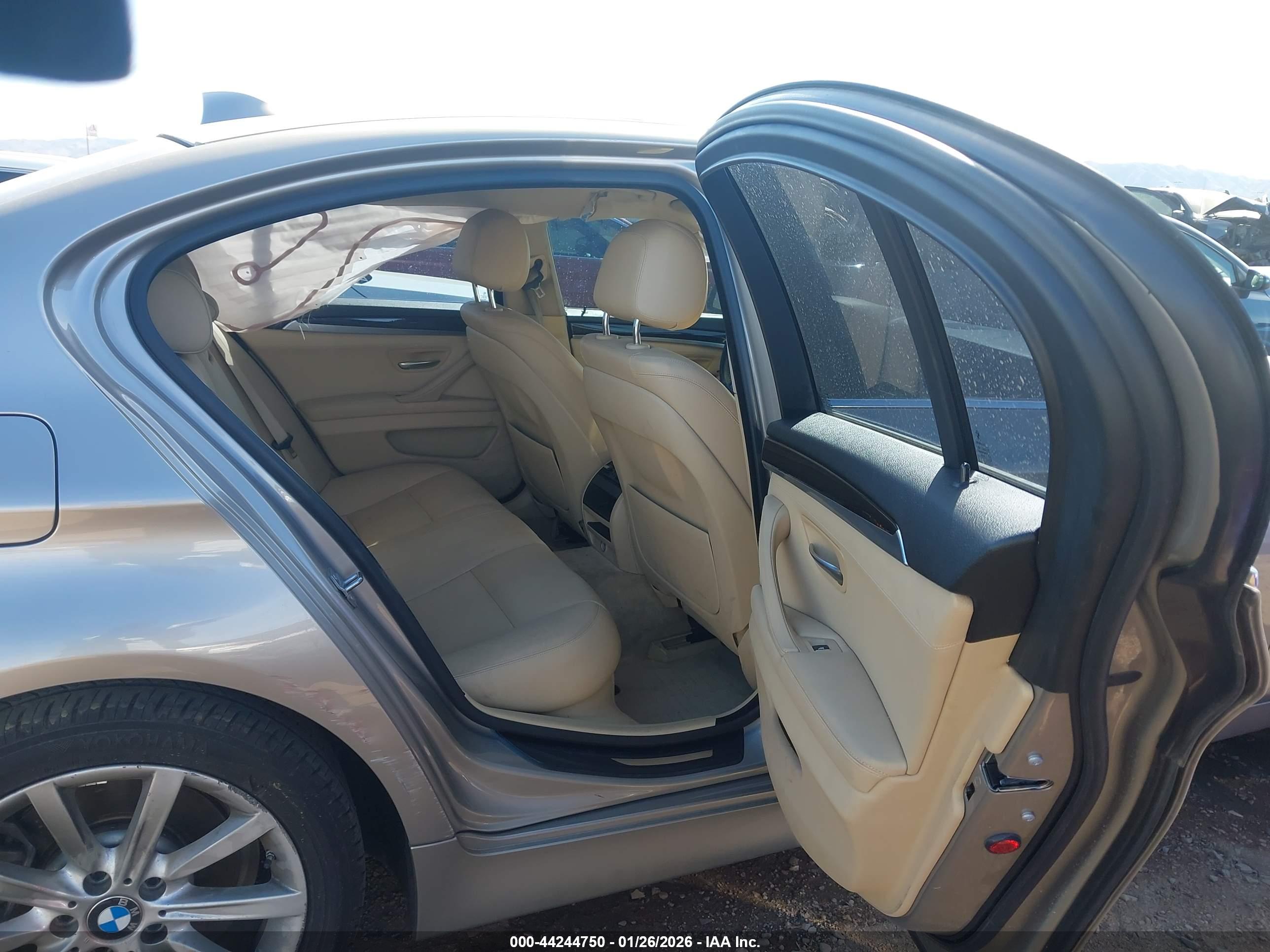 BMW 535I image 8