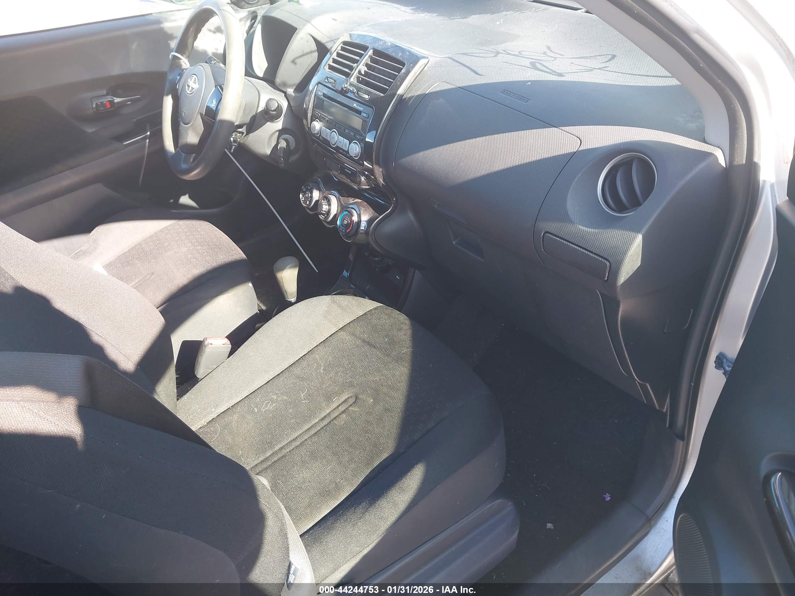 SCION XD image 5