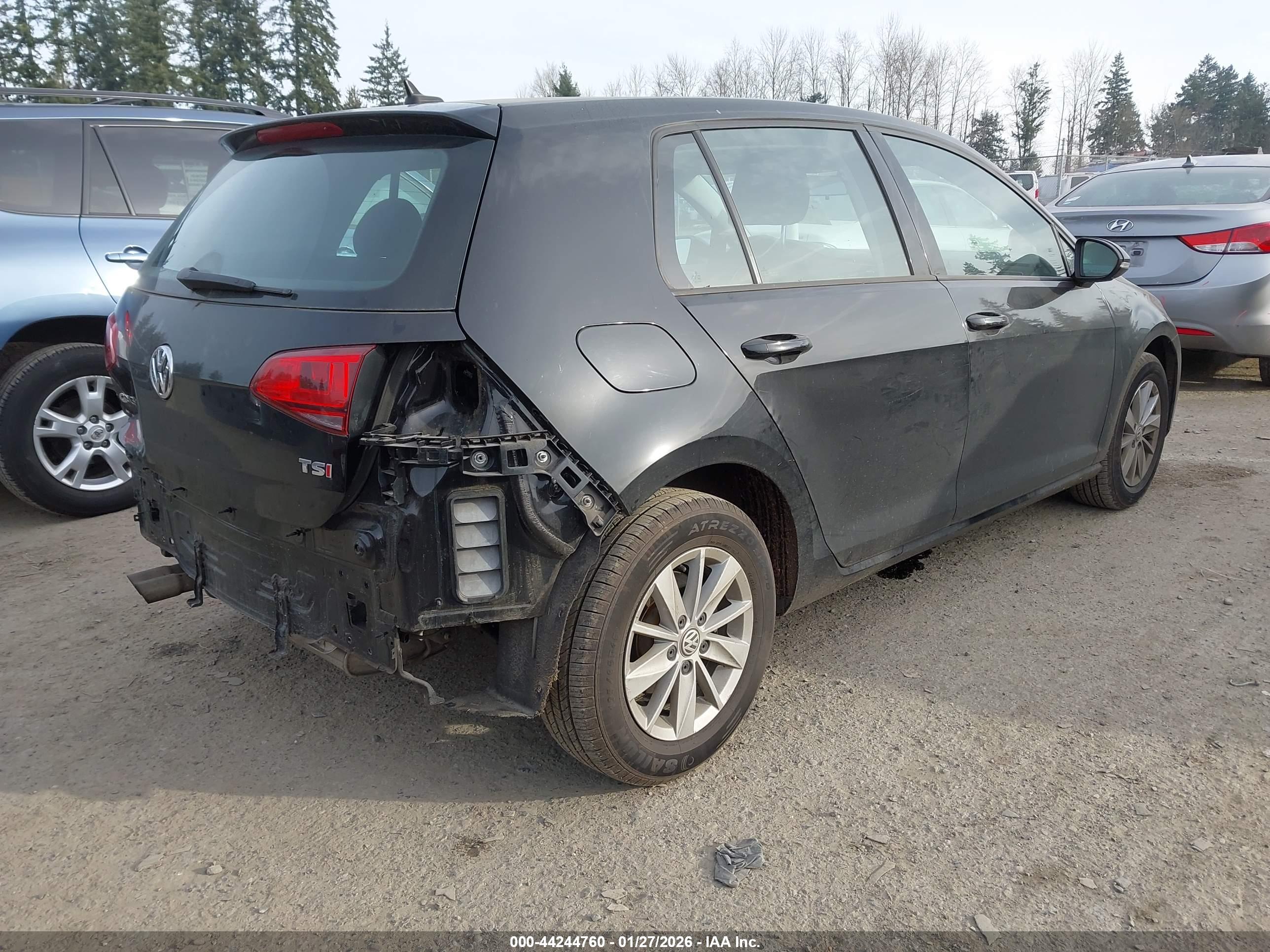 VOLKSWAGEN GOLF image 4