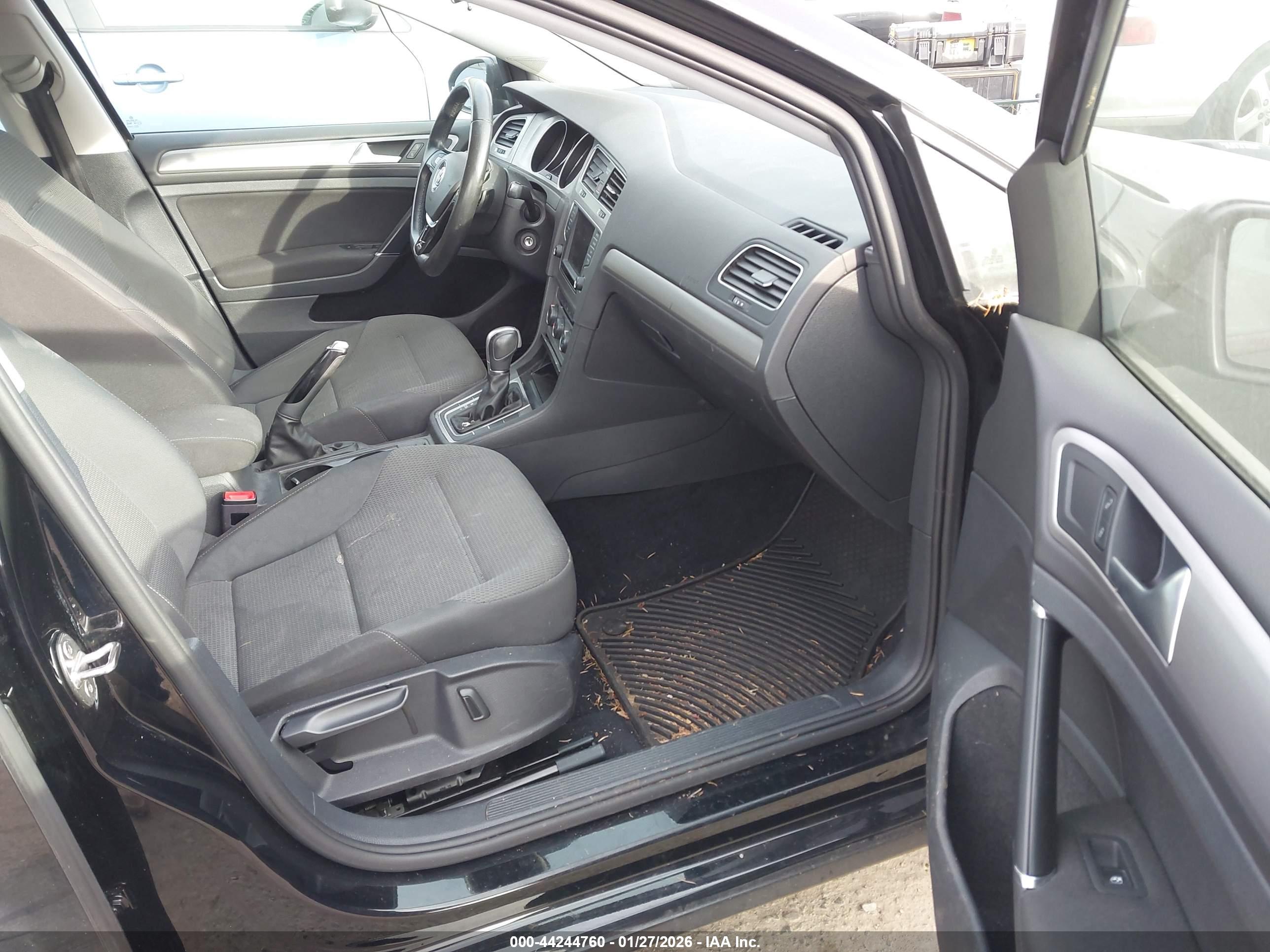 VOLKSWAGEN GOLF image 5