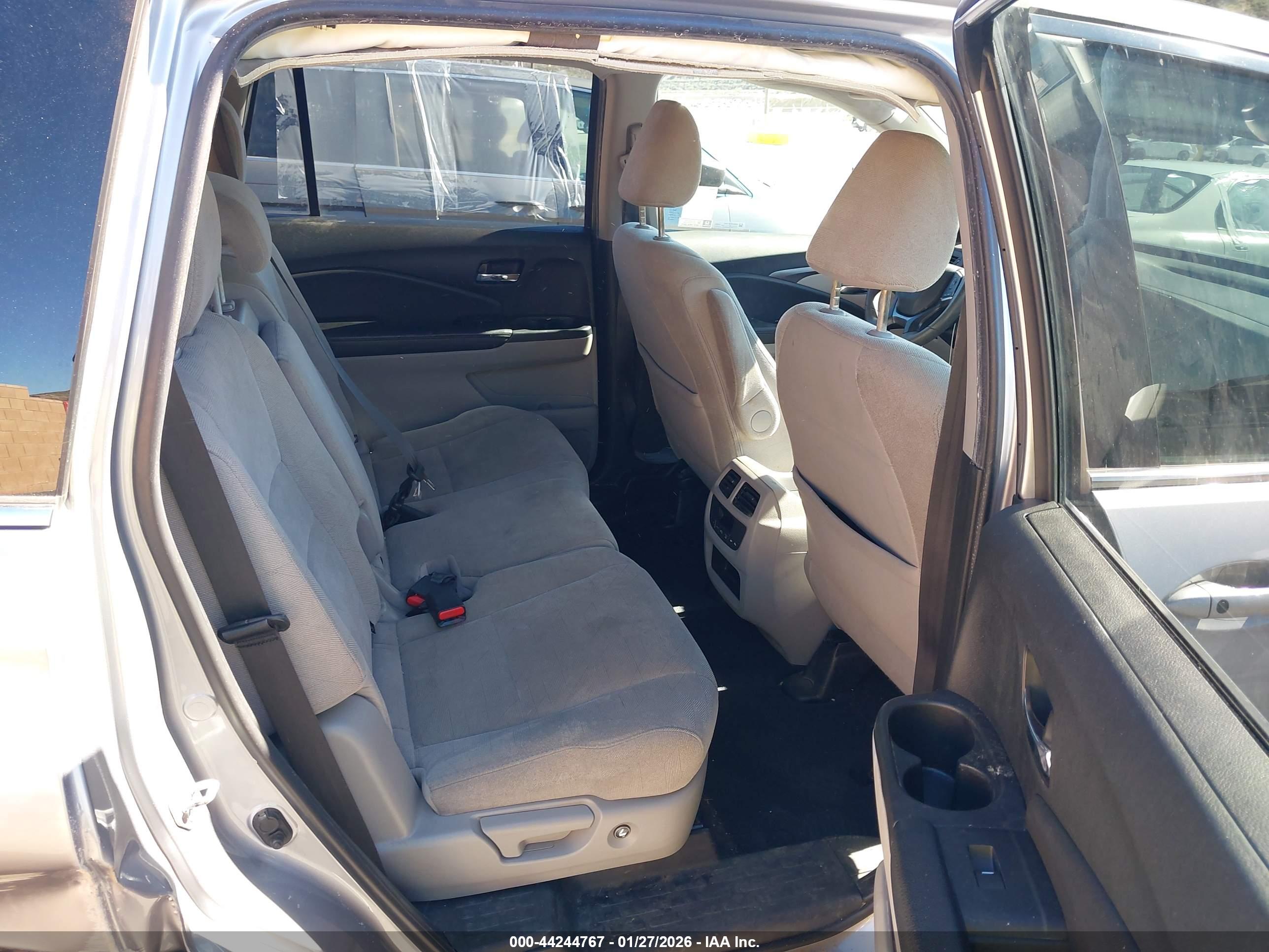 HONDA PILOT image 8