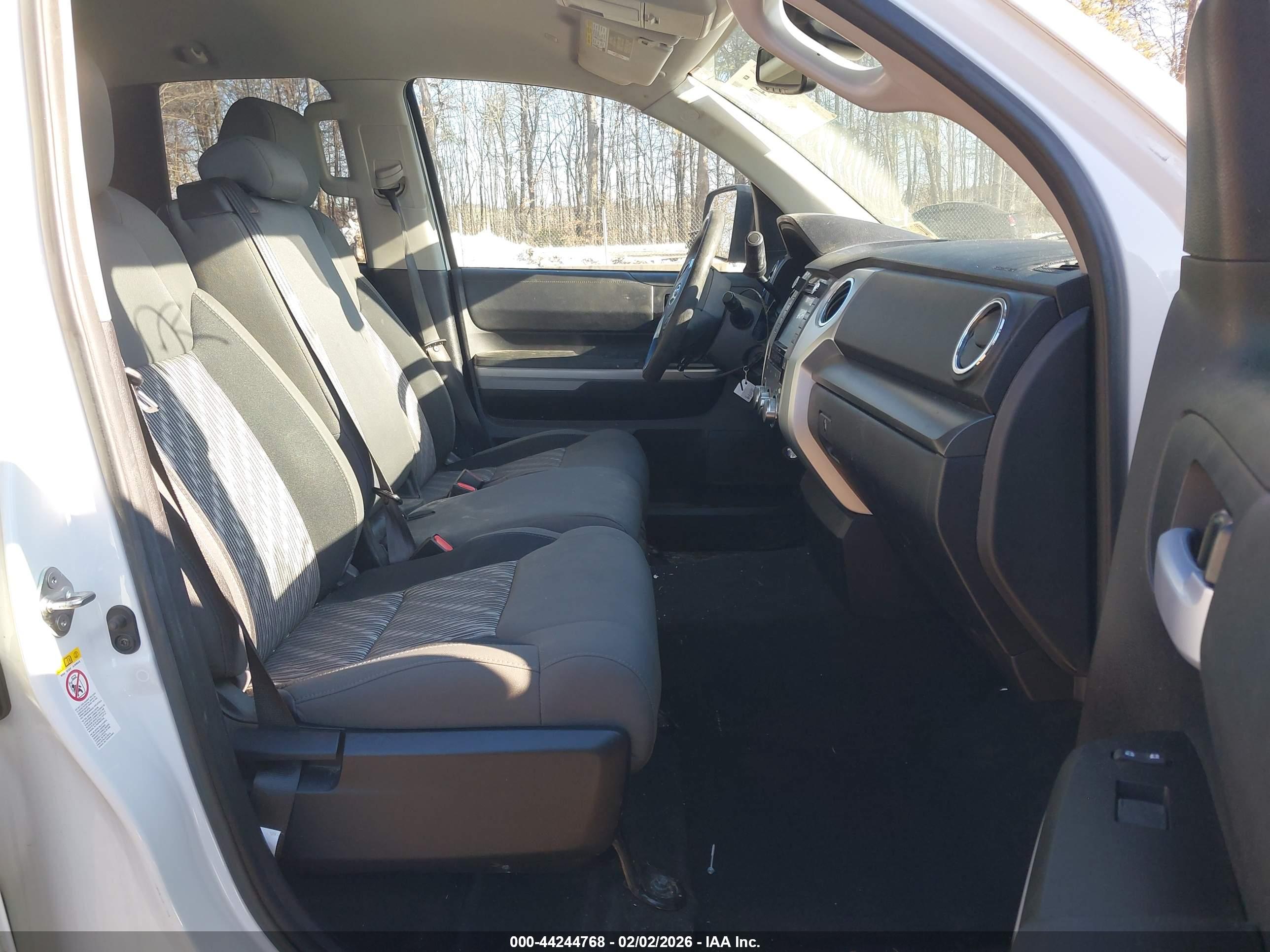 TOYOTA TUNDRA image 5