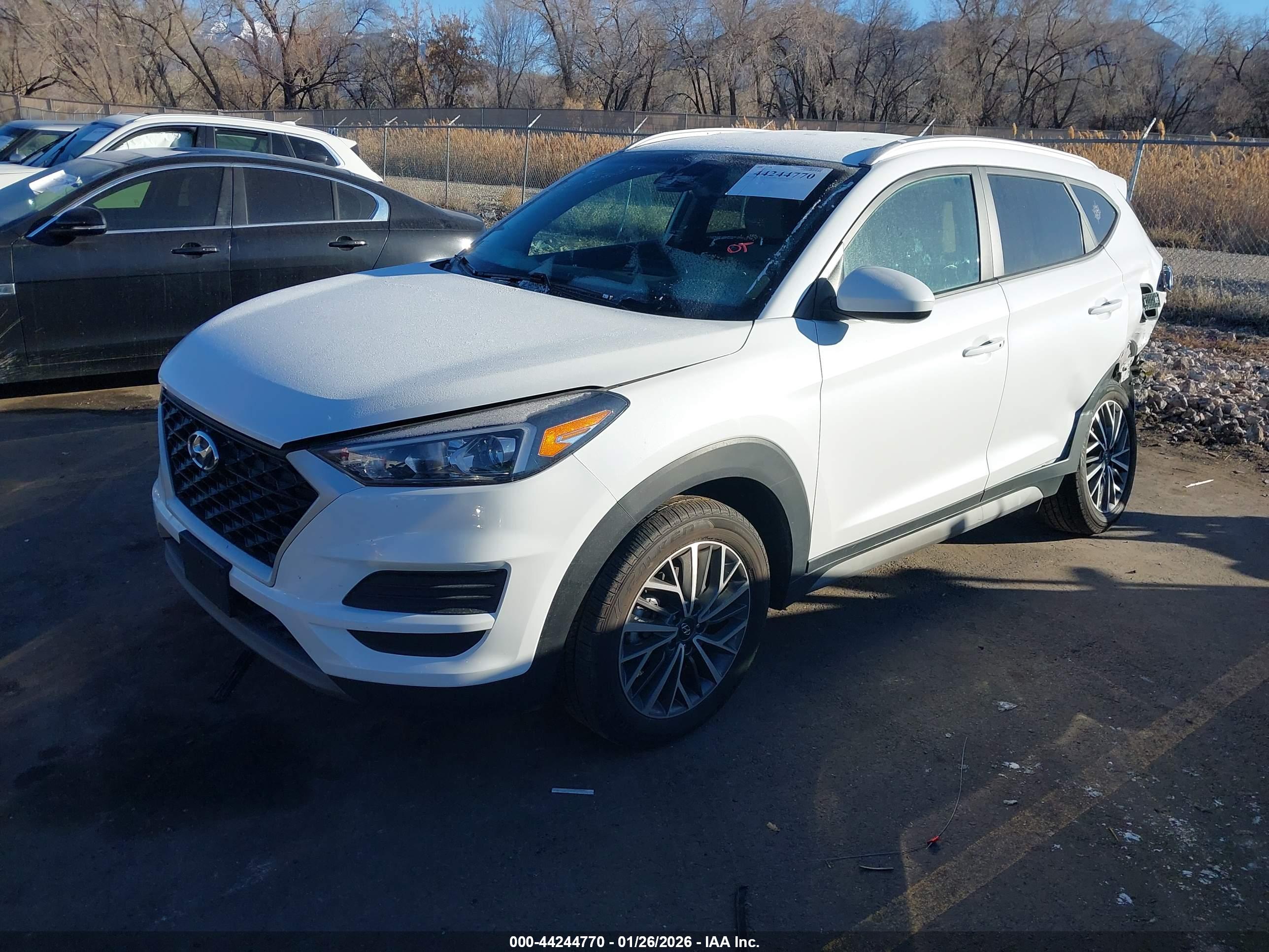 HYUNDAI TUCSON image 2