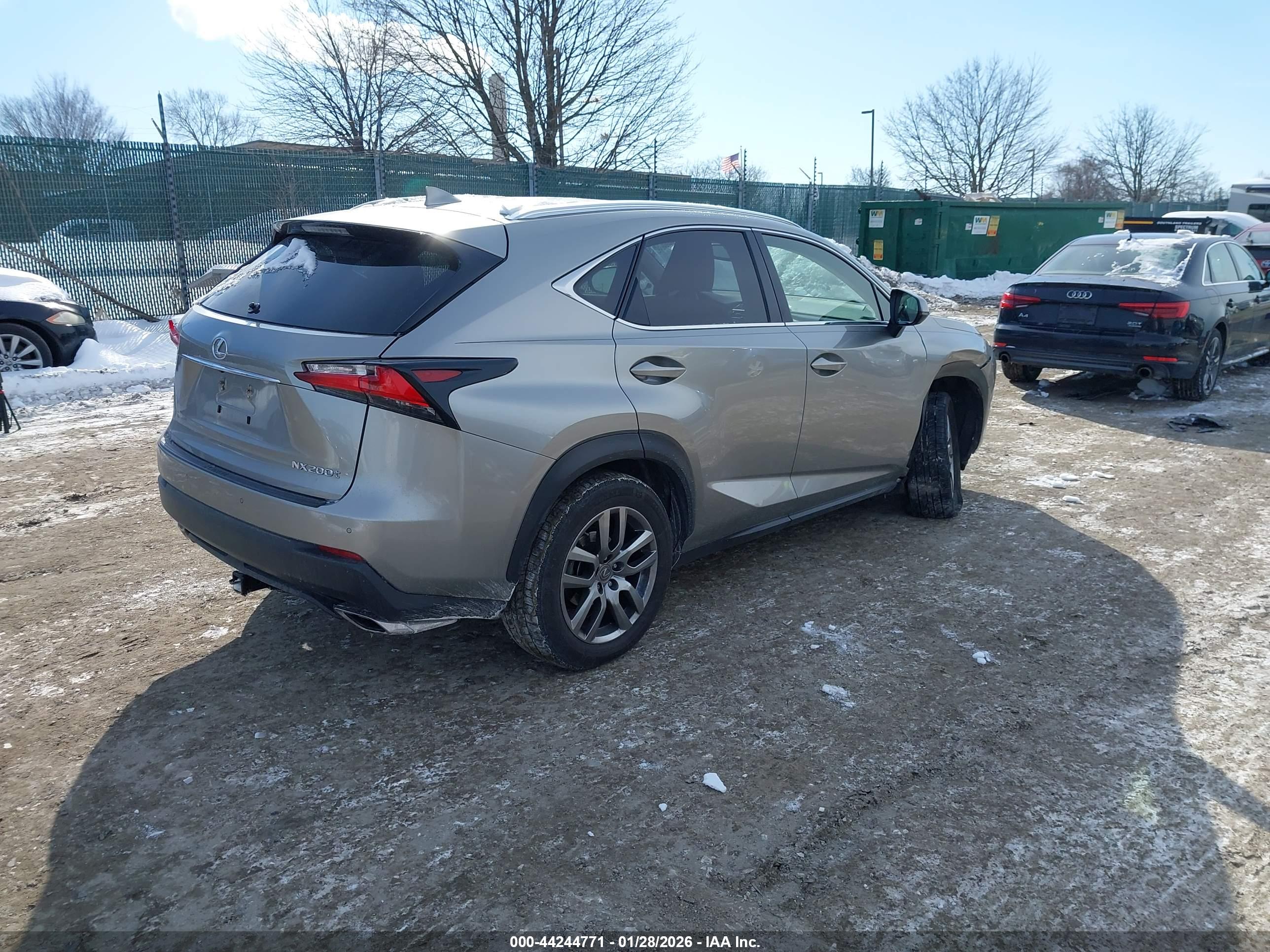 LEXUS NX image 4