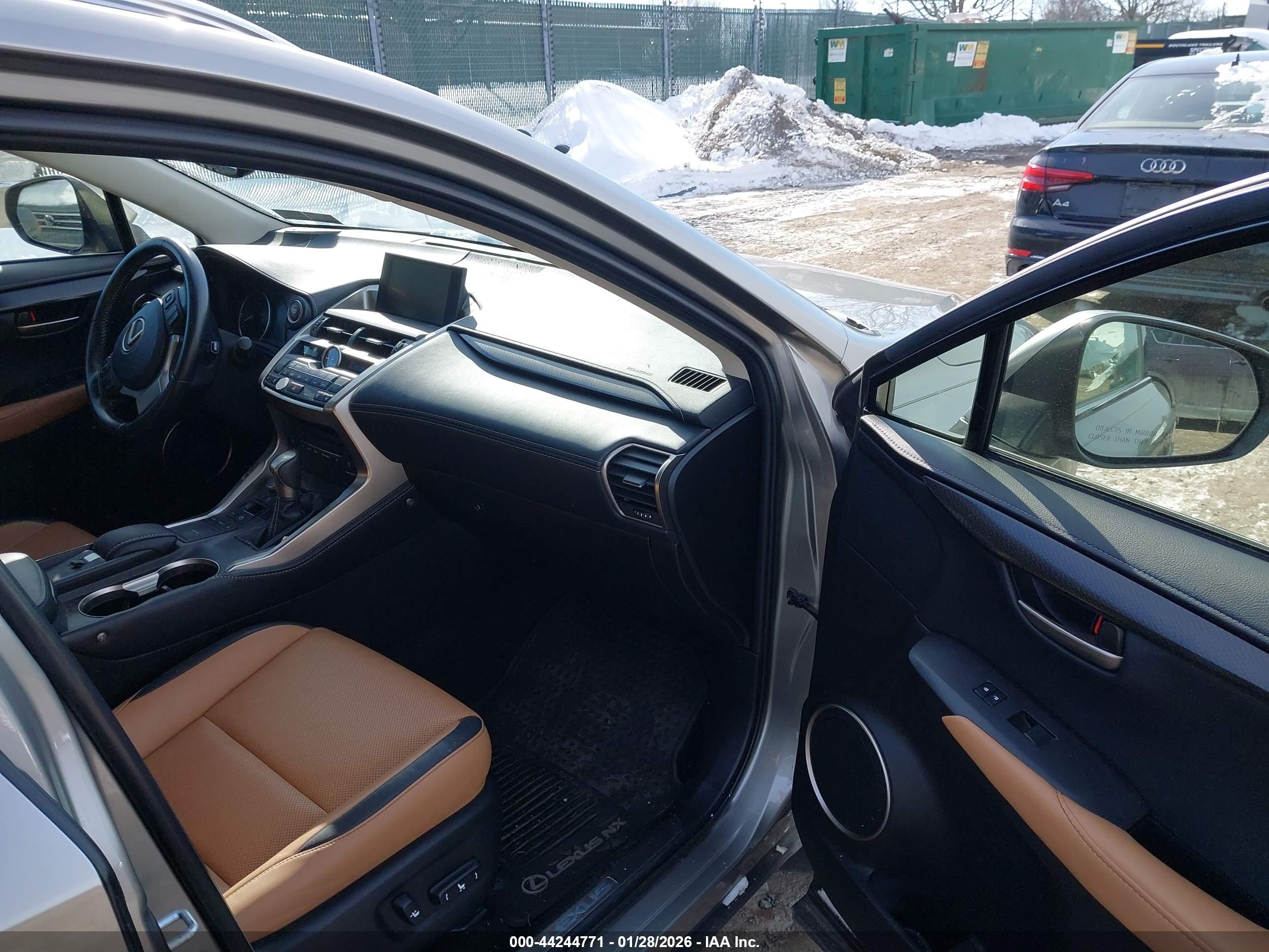 LEXUS NX image 5