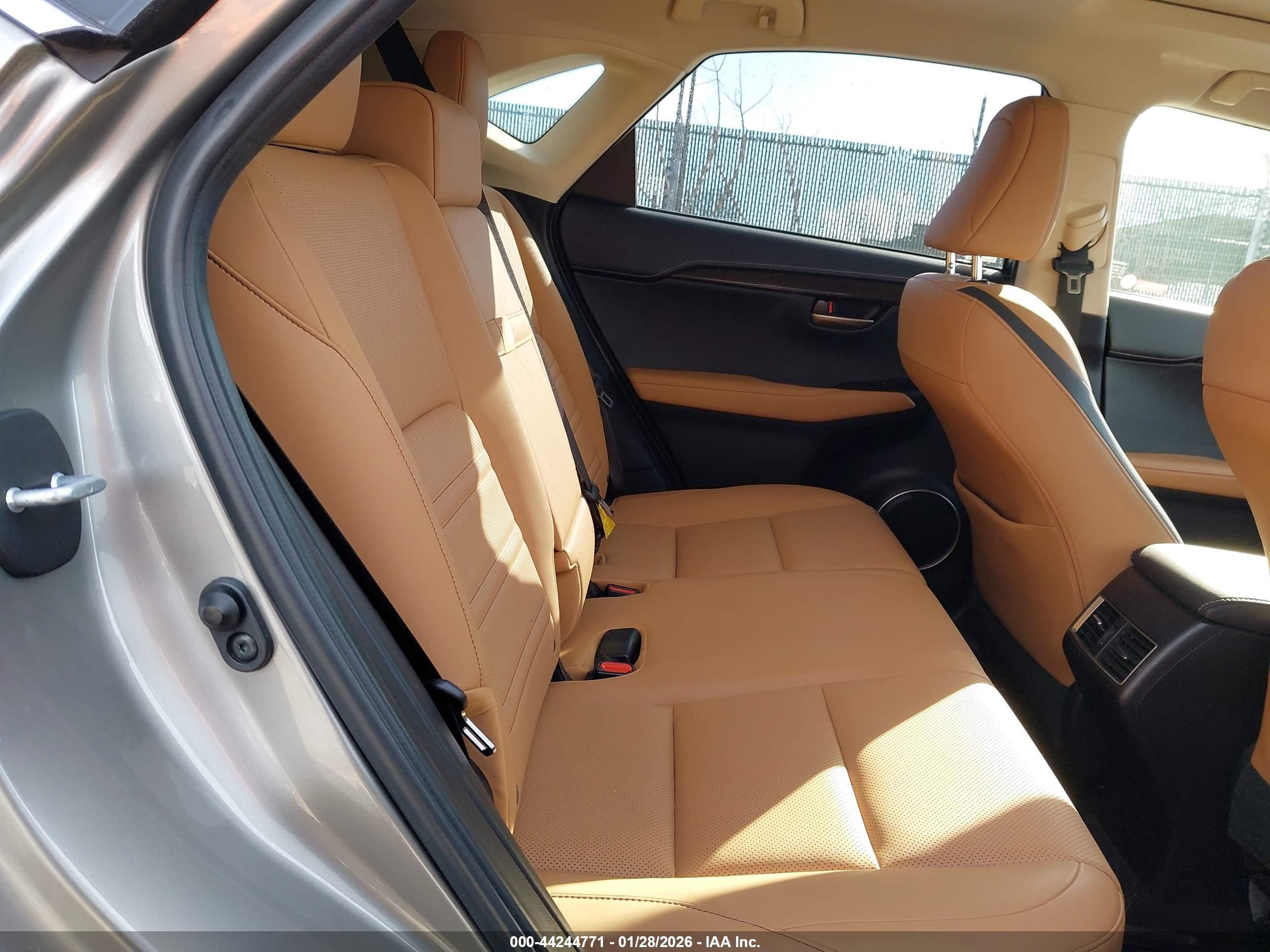 LEXUS NX image 8