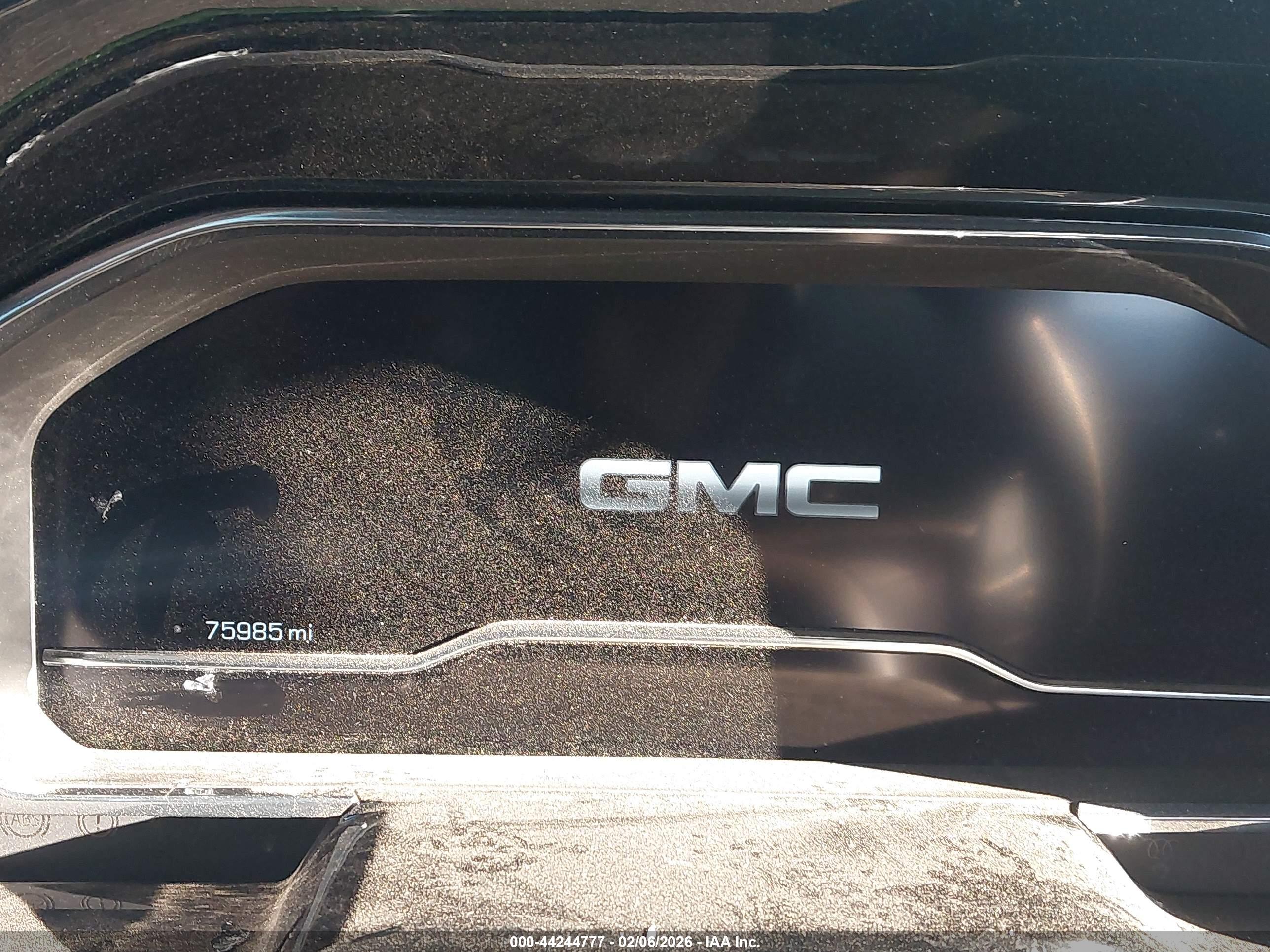 GMC SIERRA image 7