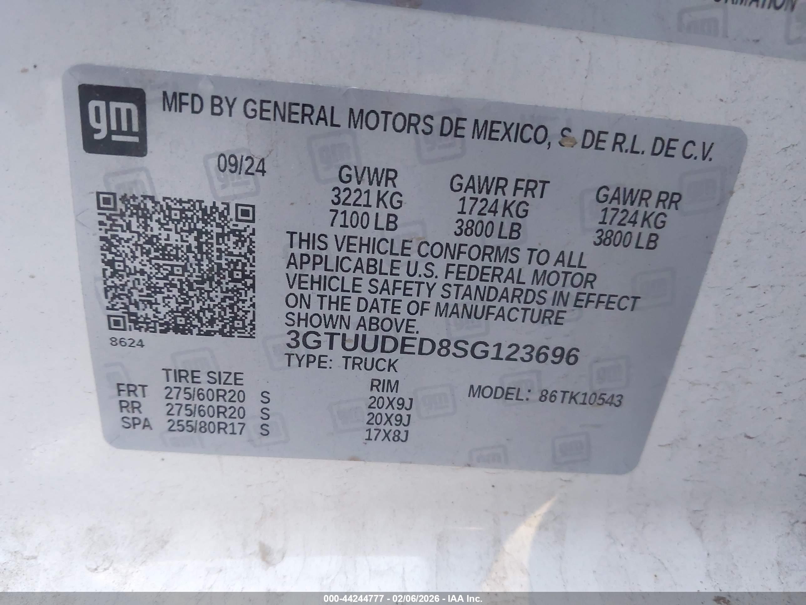GMC SIERRA image 9