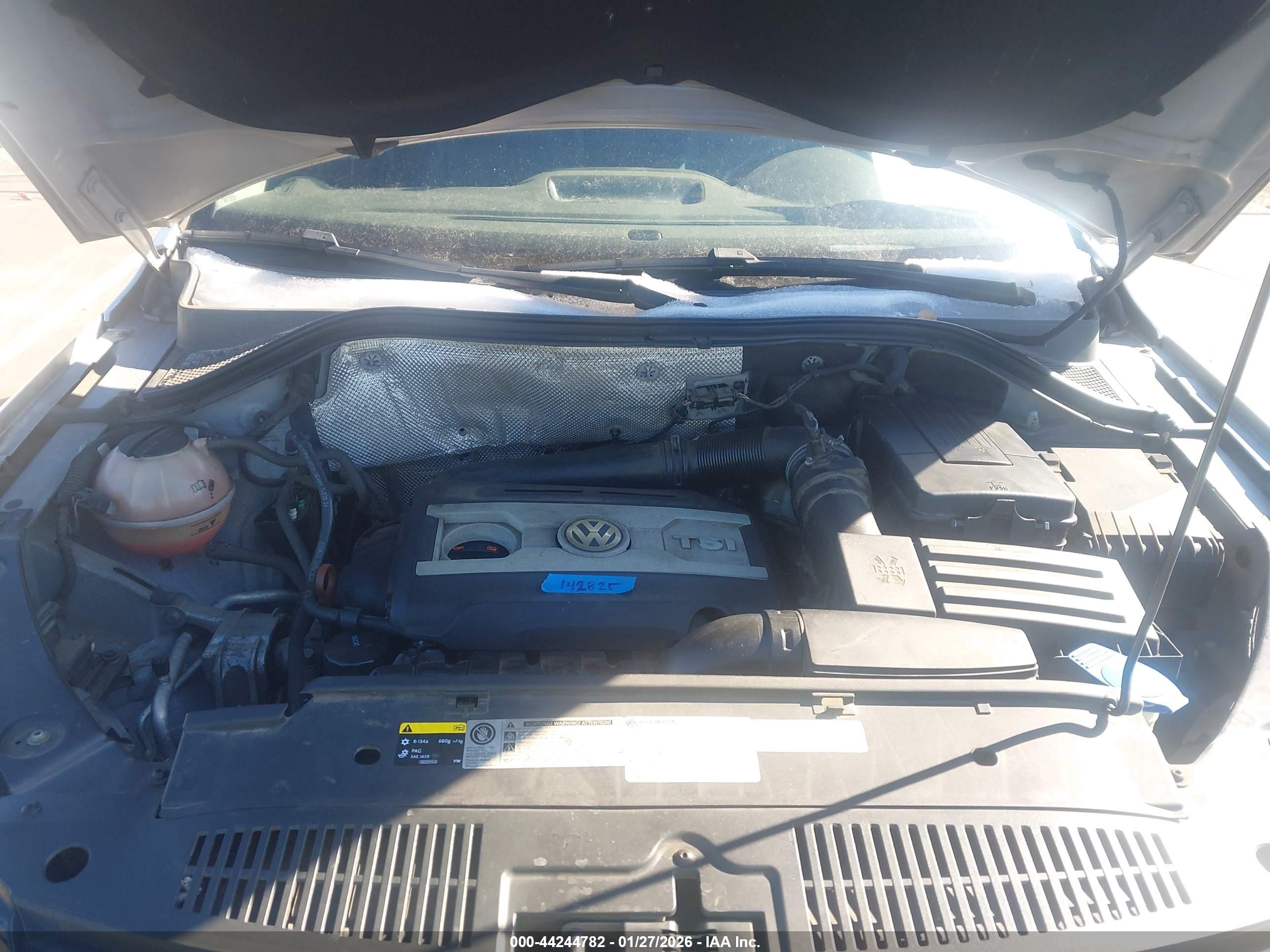 VOLKSWAGEN TIGUAN image 10