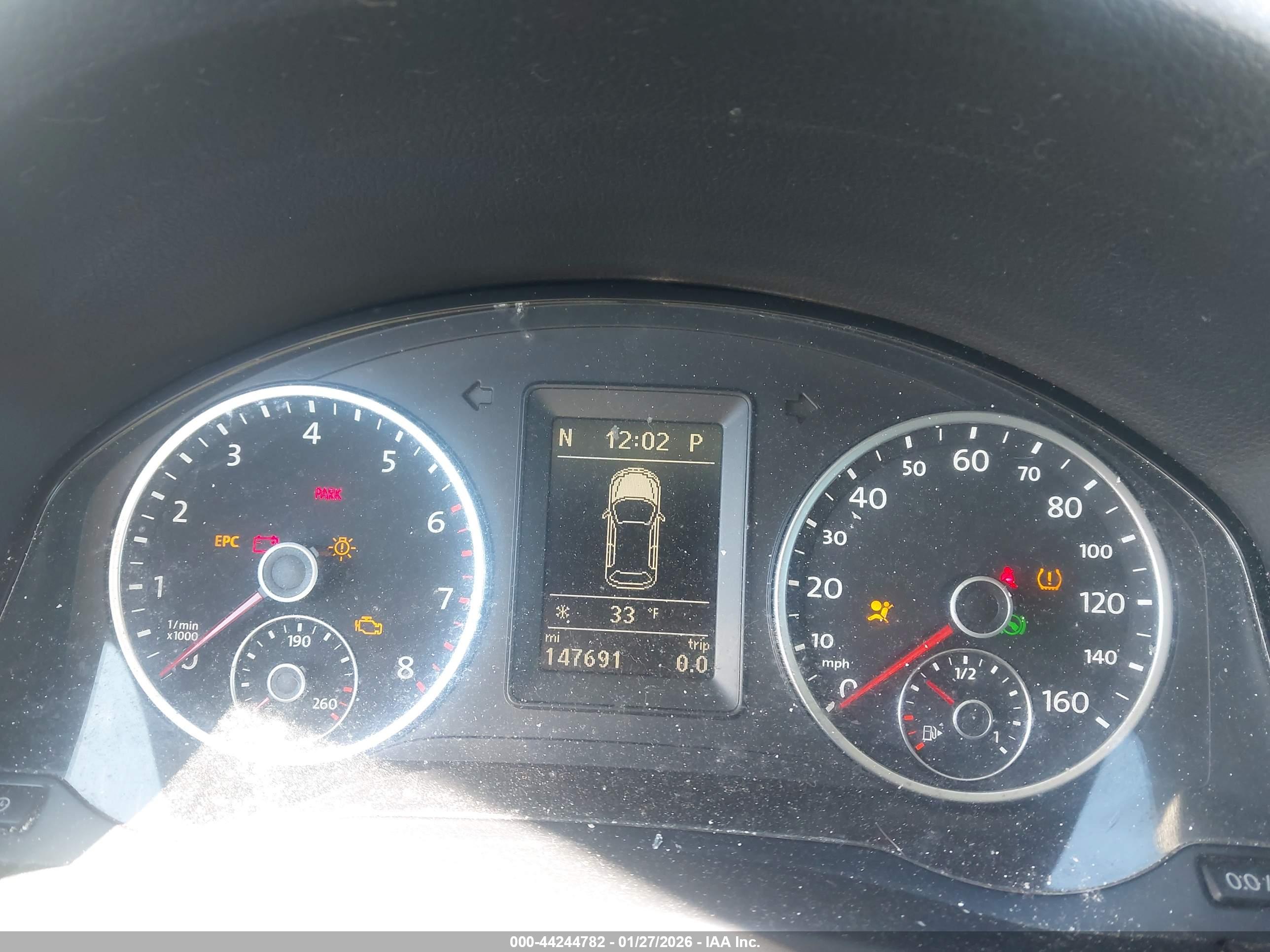 VOLKSWAGEN TIGUAN image 7
