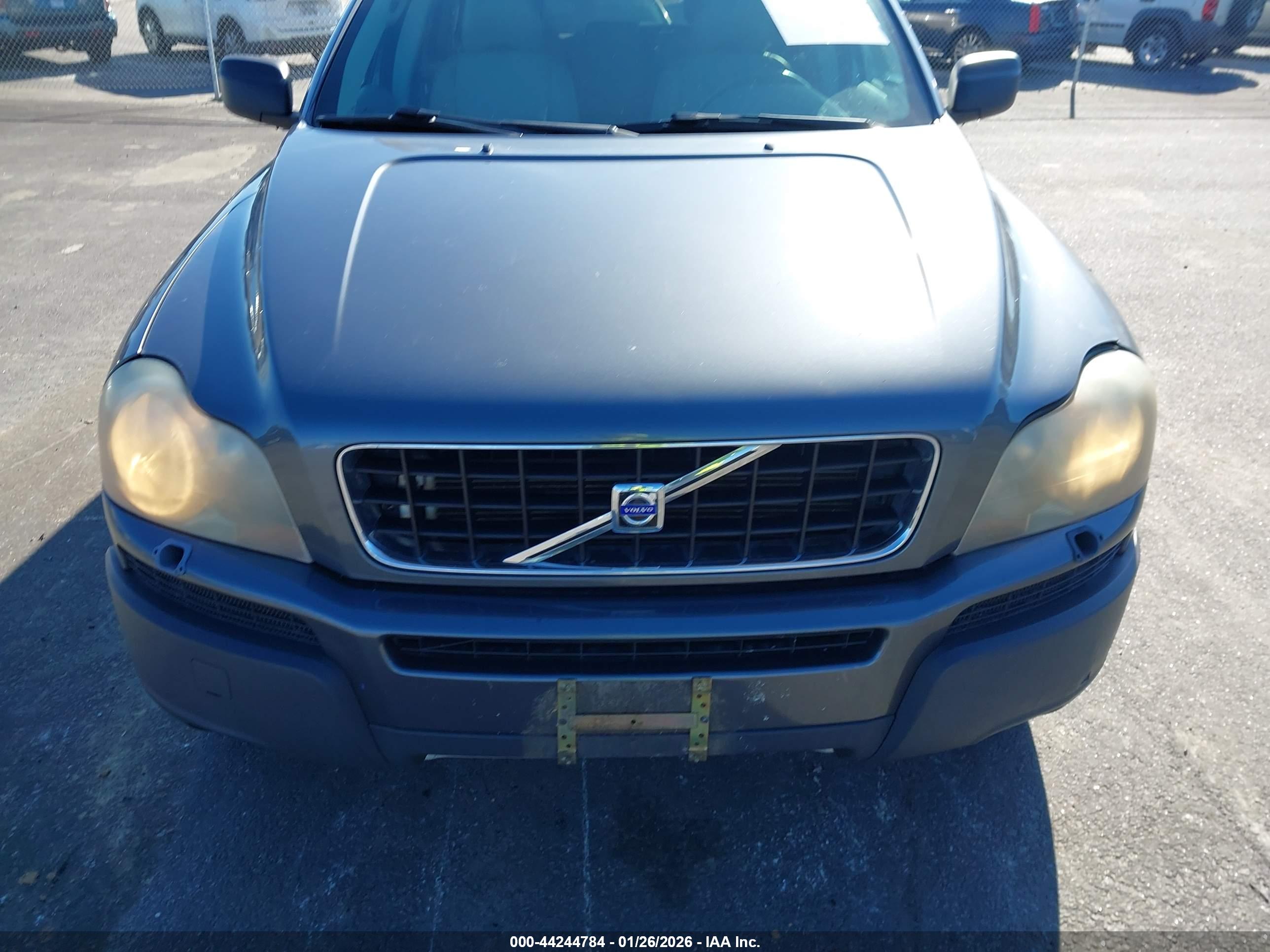 VOLVO XC90 image 6