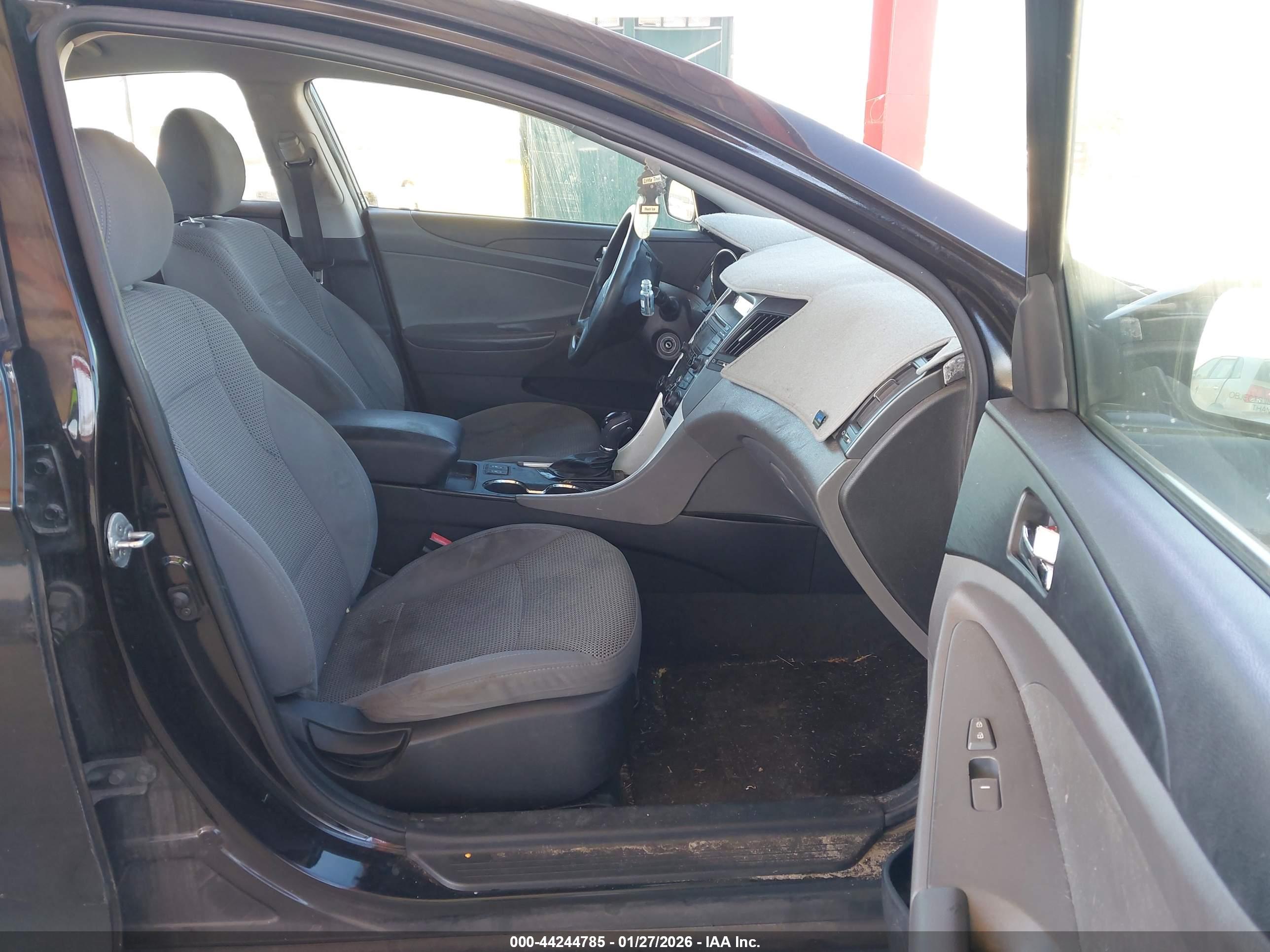 HYUNDAI SONATA image 5