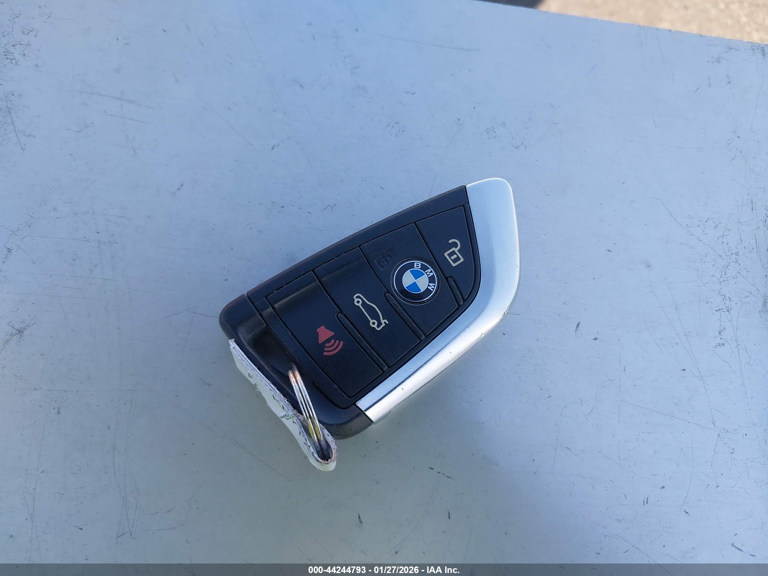 BMW 330I image 11