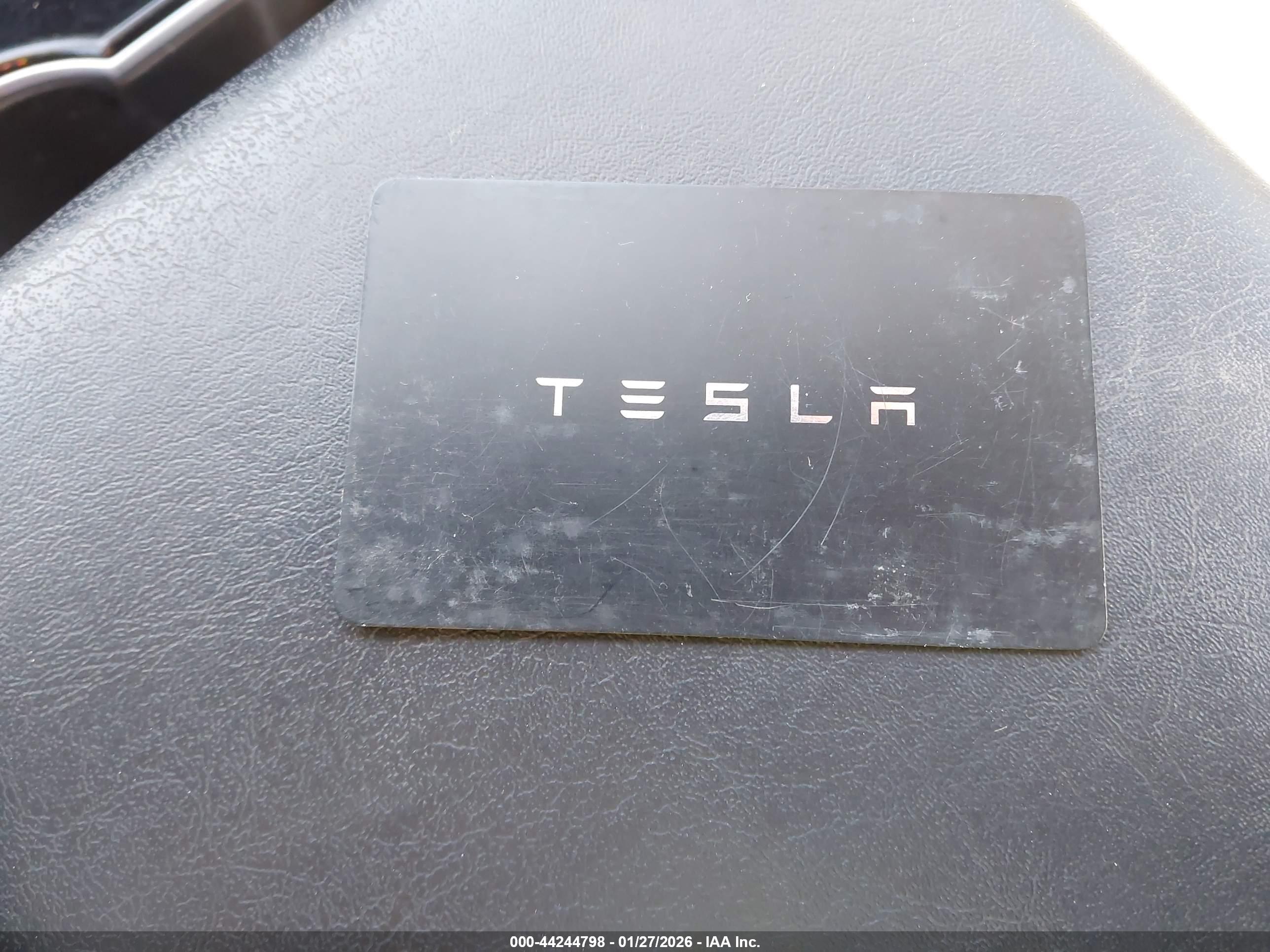 TESLA MODEL image 11