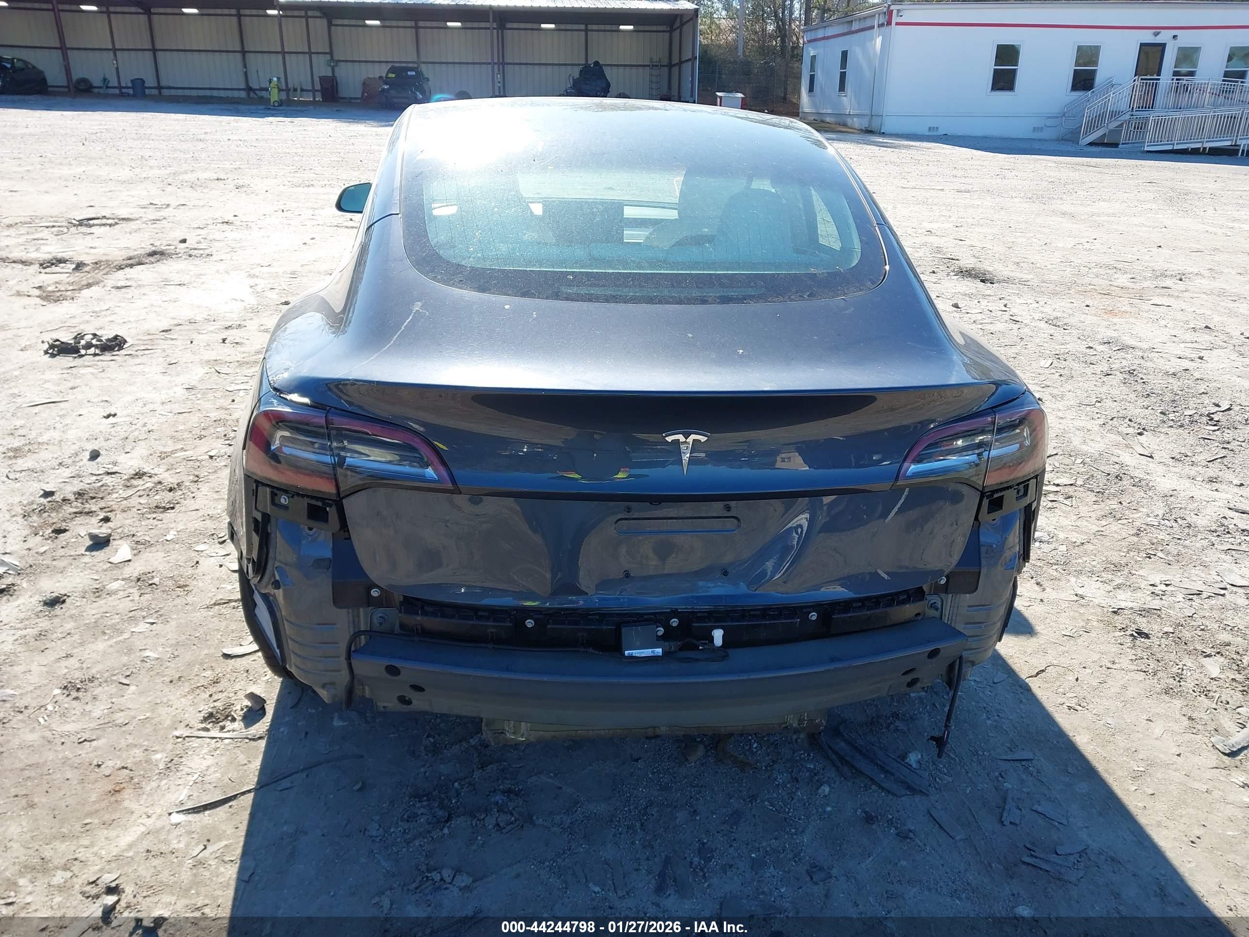 TESLA MODEL image 6