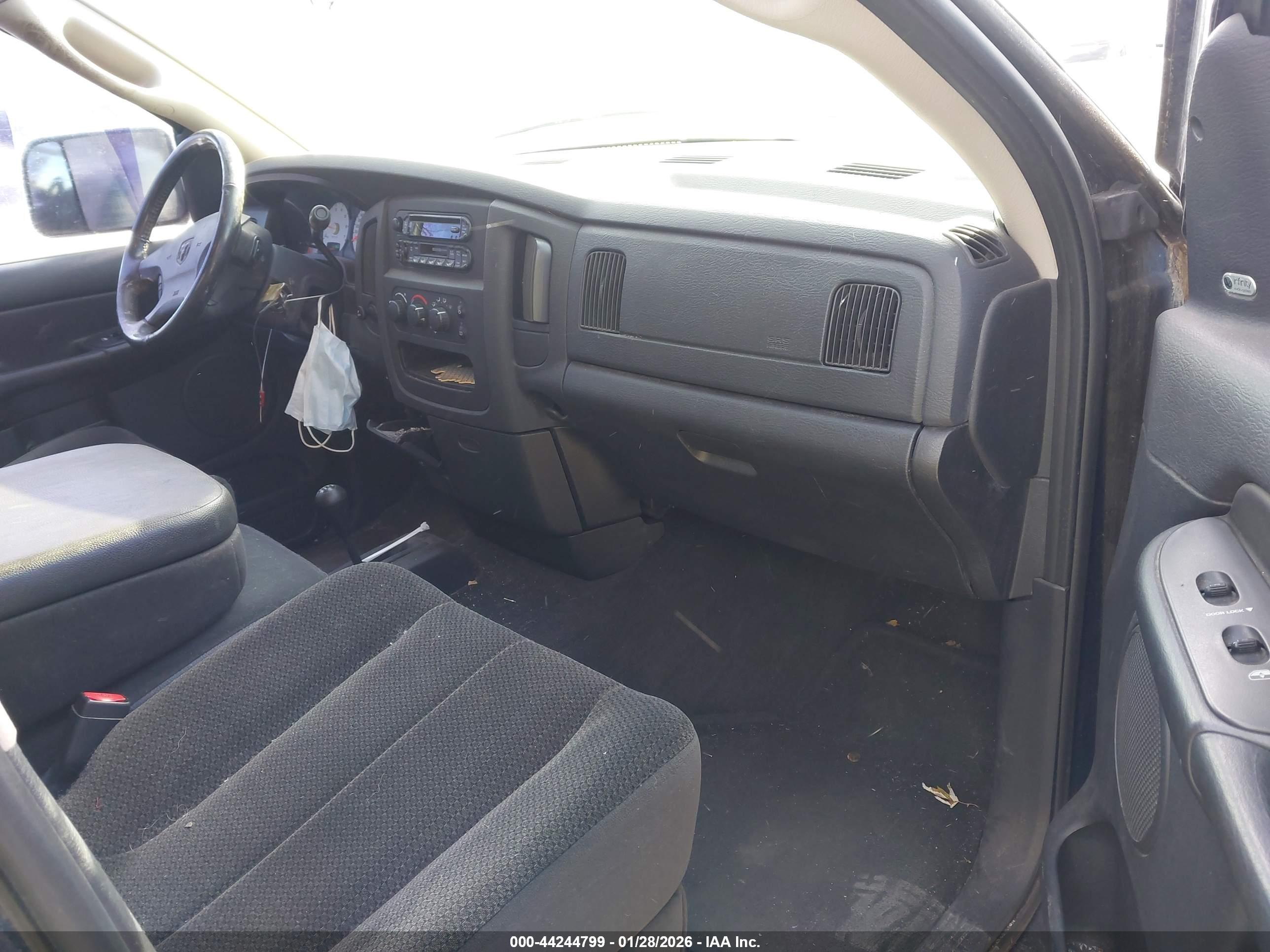 DODGE RAM image 5