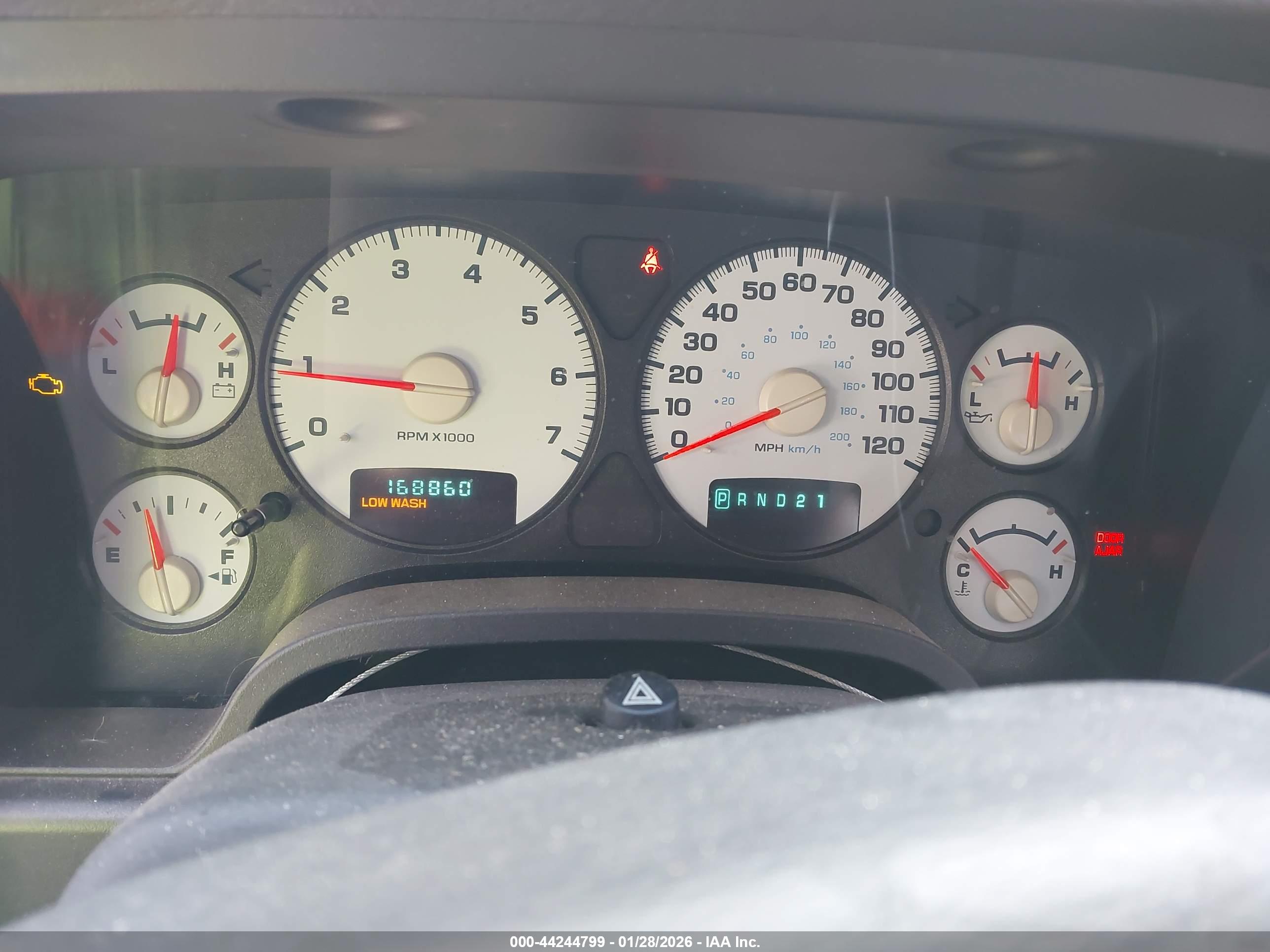 DODGE RAM image 7