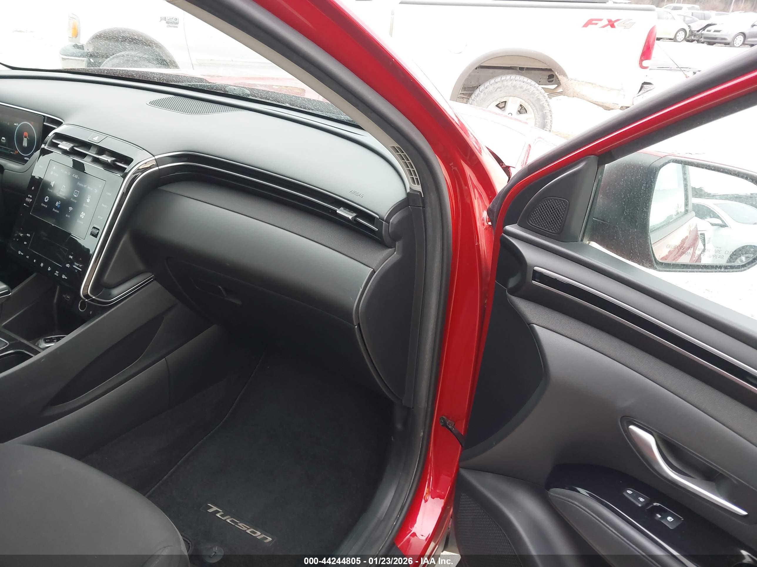HYUNDAI TUCSON image 5