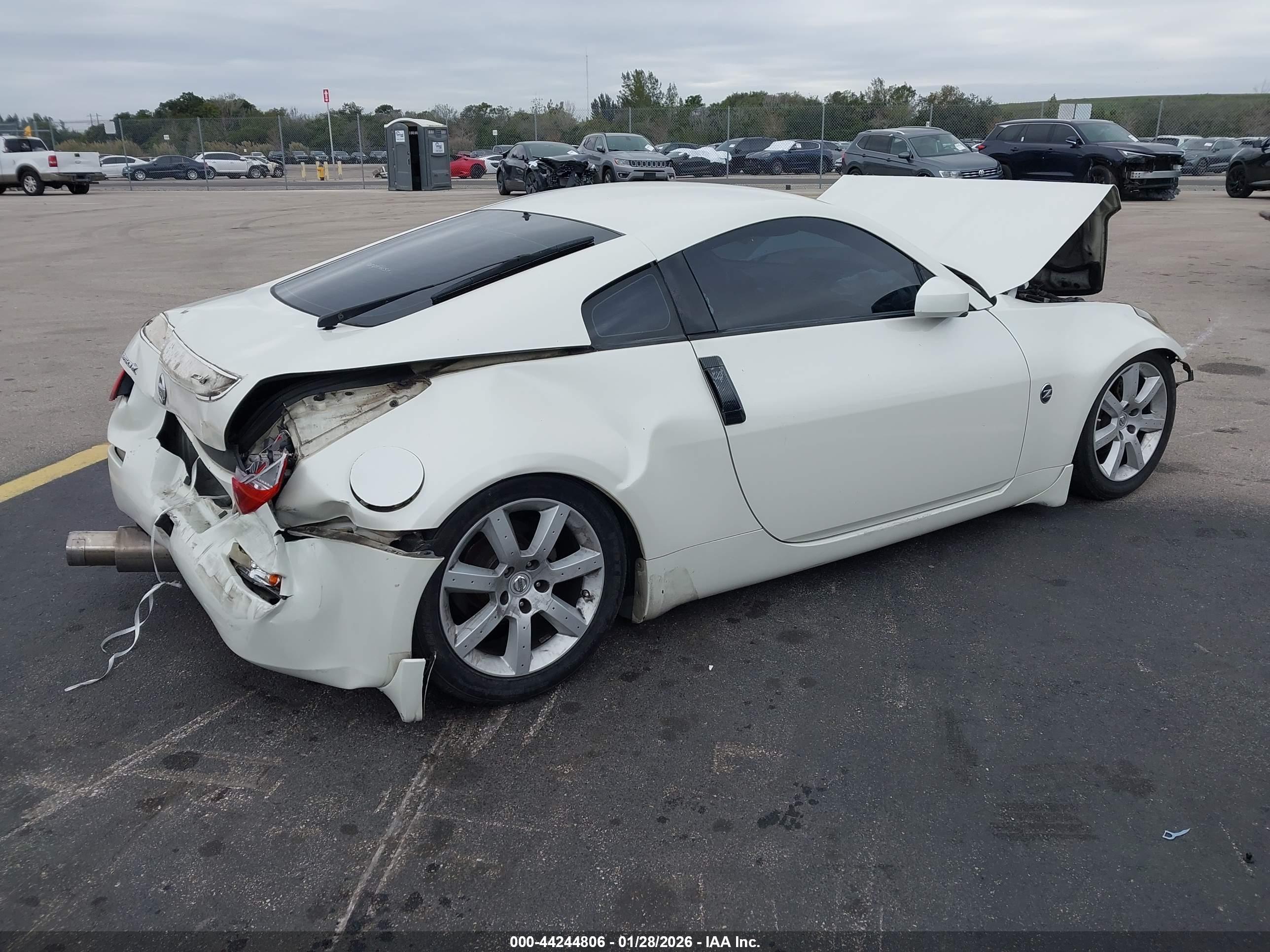 NISSAN 350Z image 4