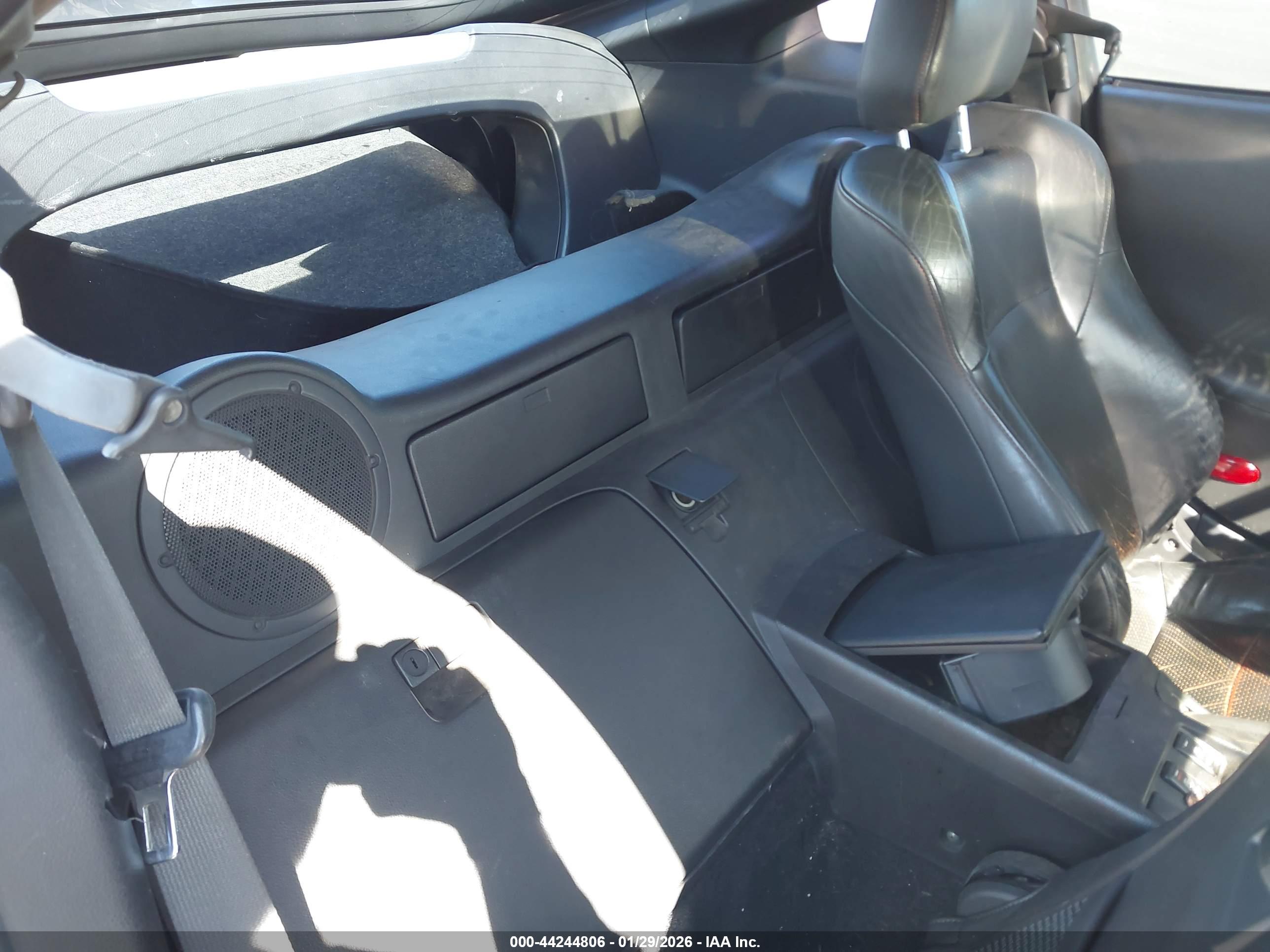 NISSAN 350Z image 8