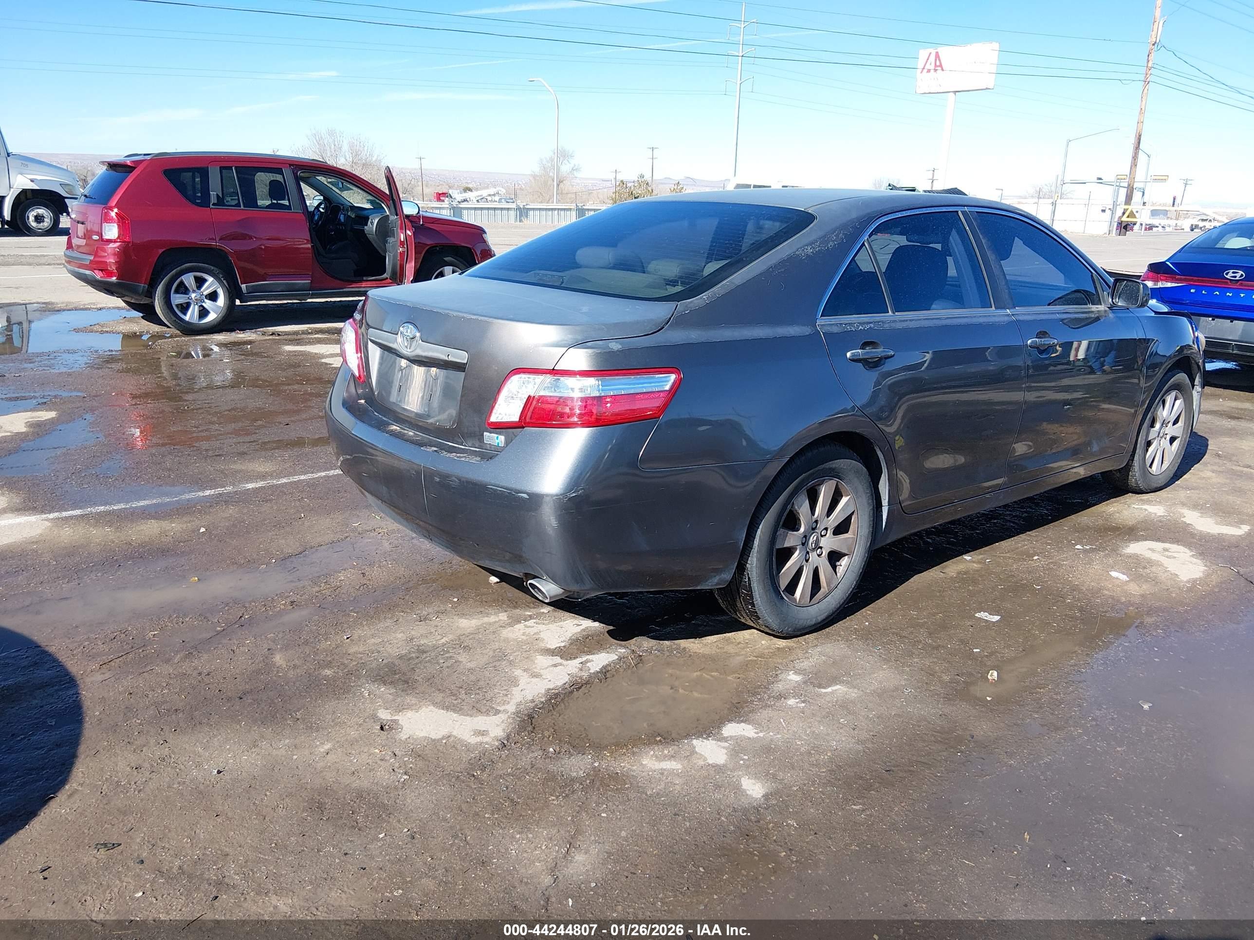TOYOTA CAMRY image 4