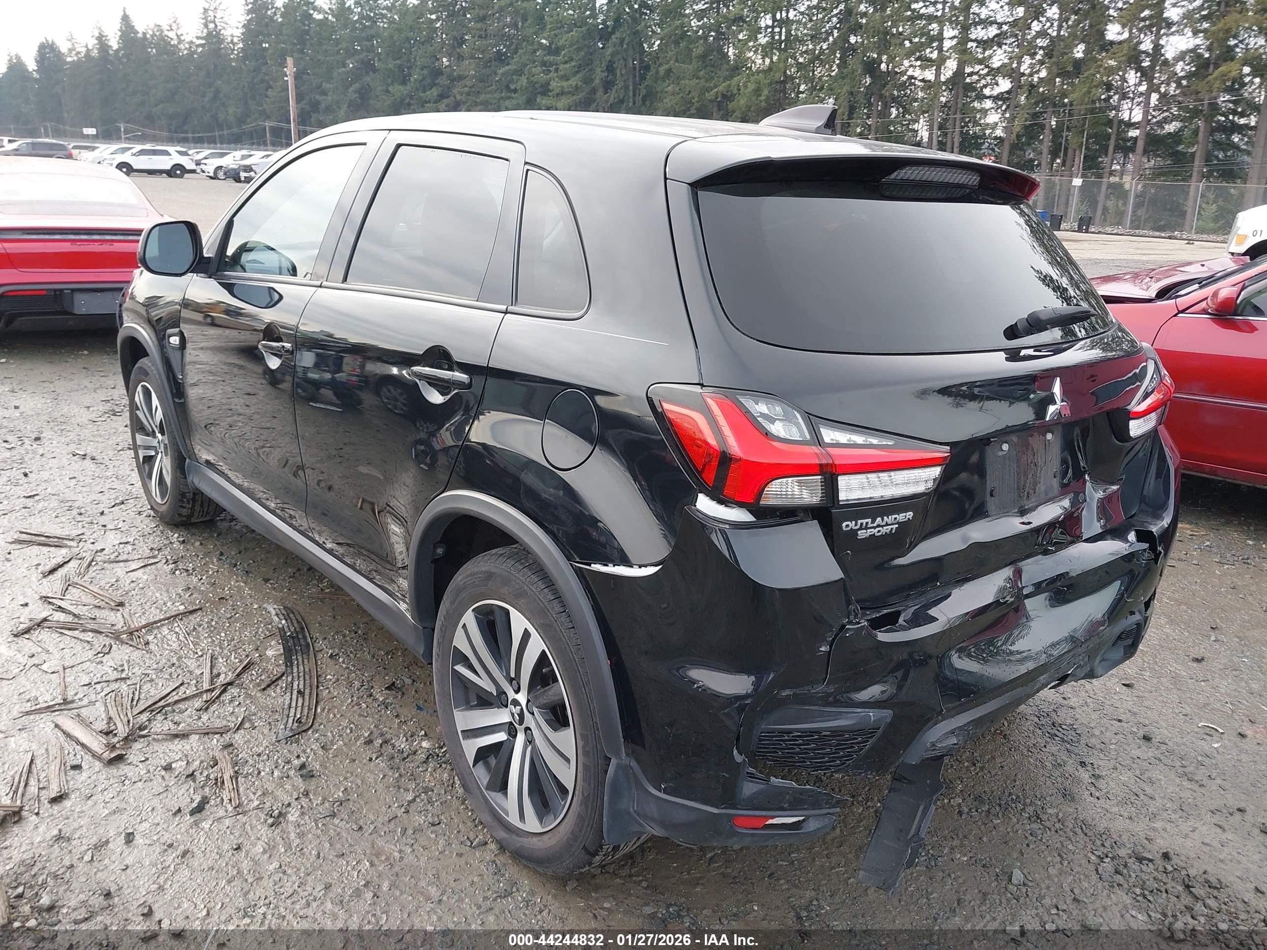 MITSUBISHI OUTLANDER image 3