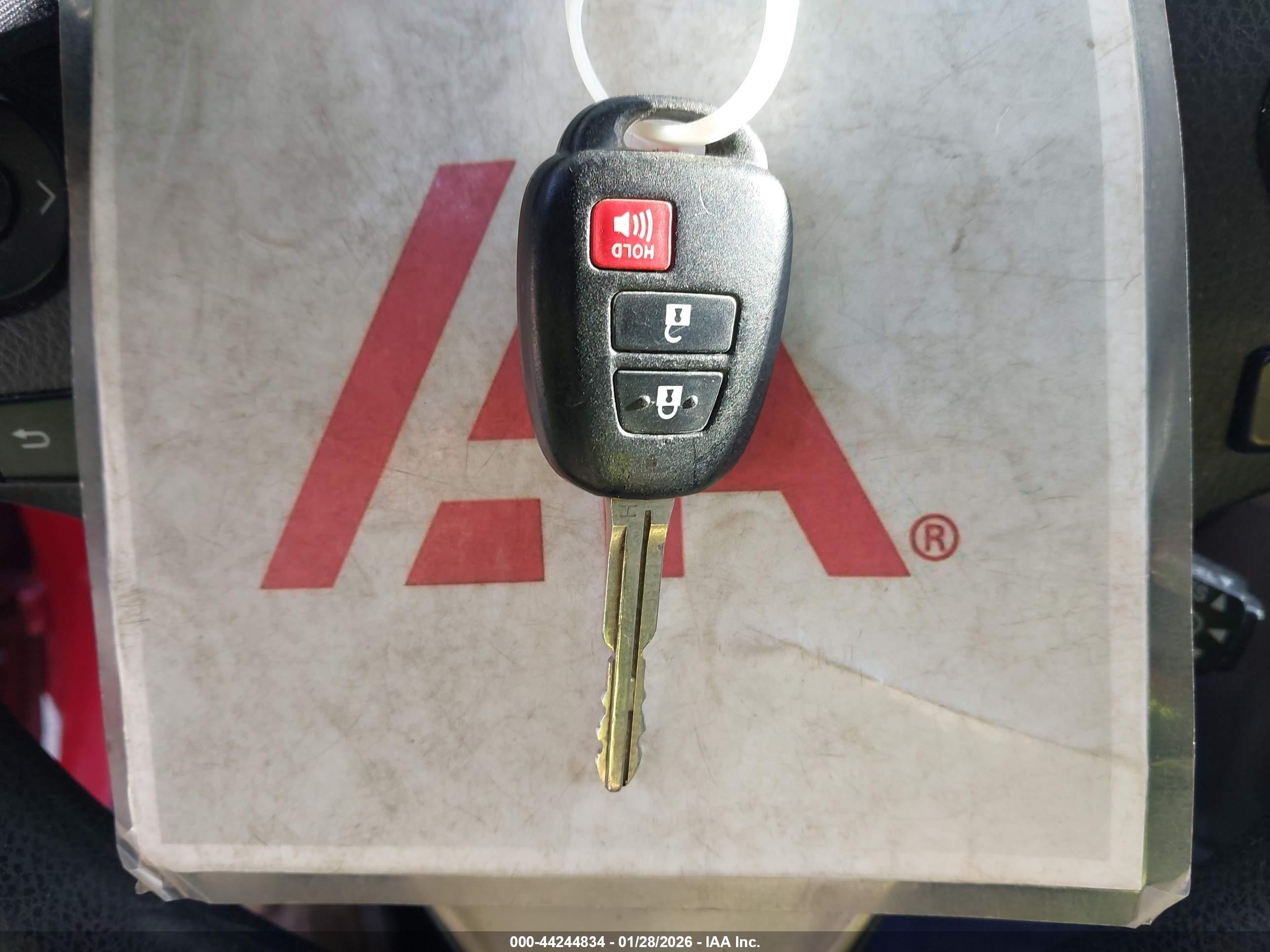 TOYOTA RAV4 image 11