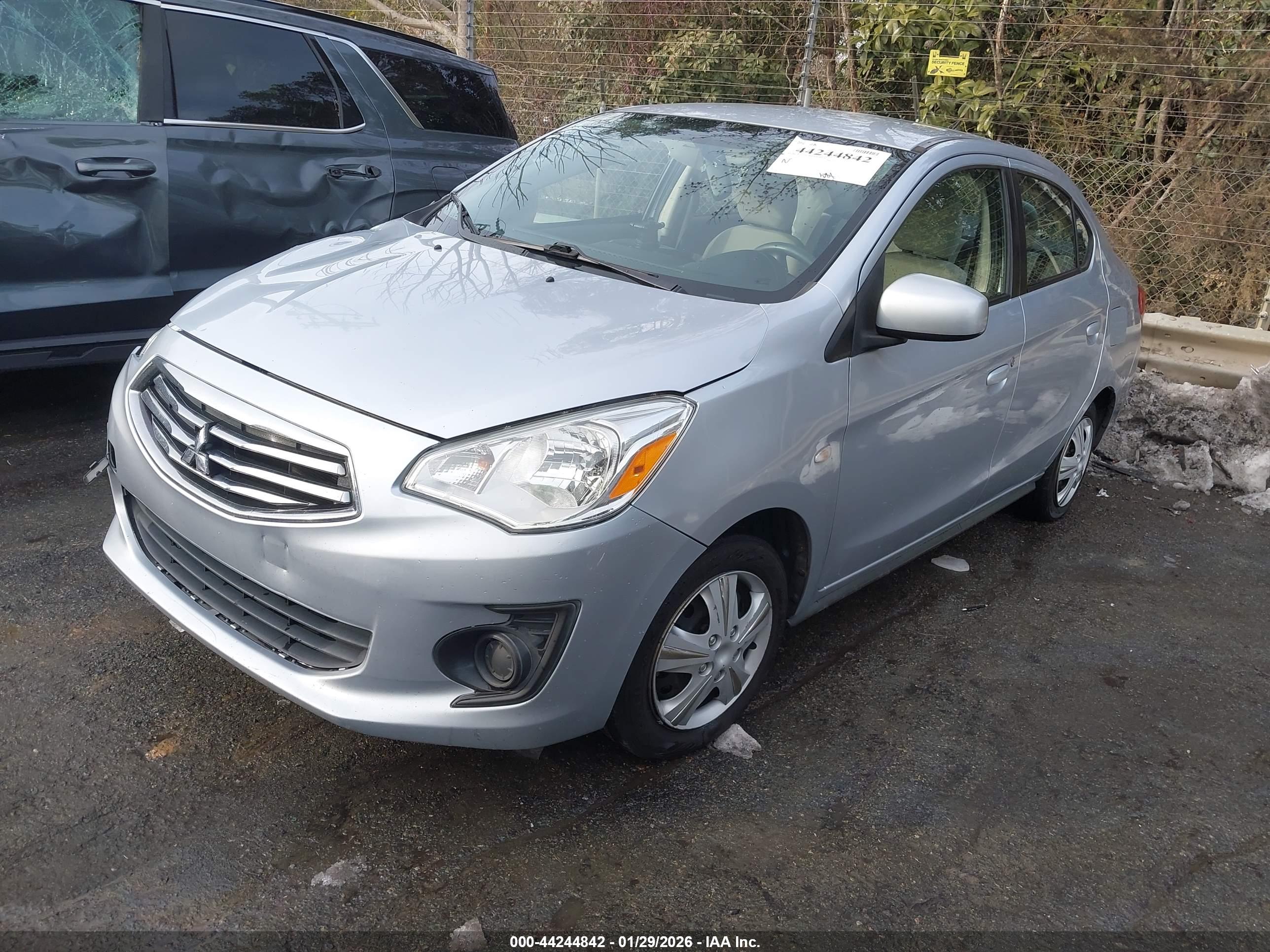 MITSUBISHI MIRAGE image 2