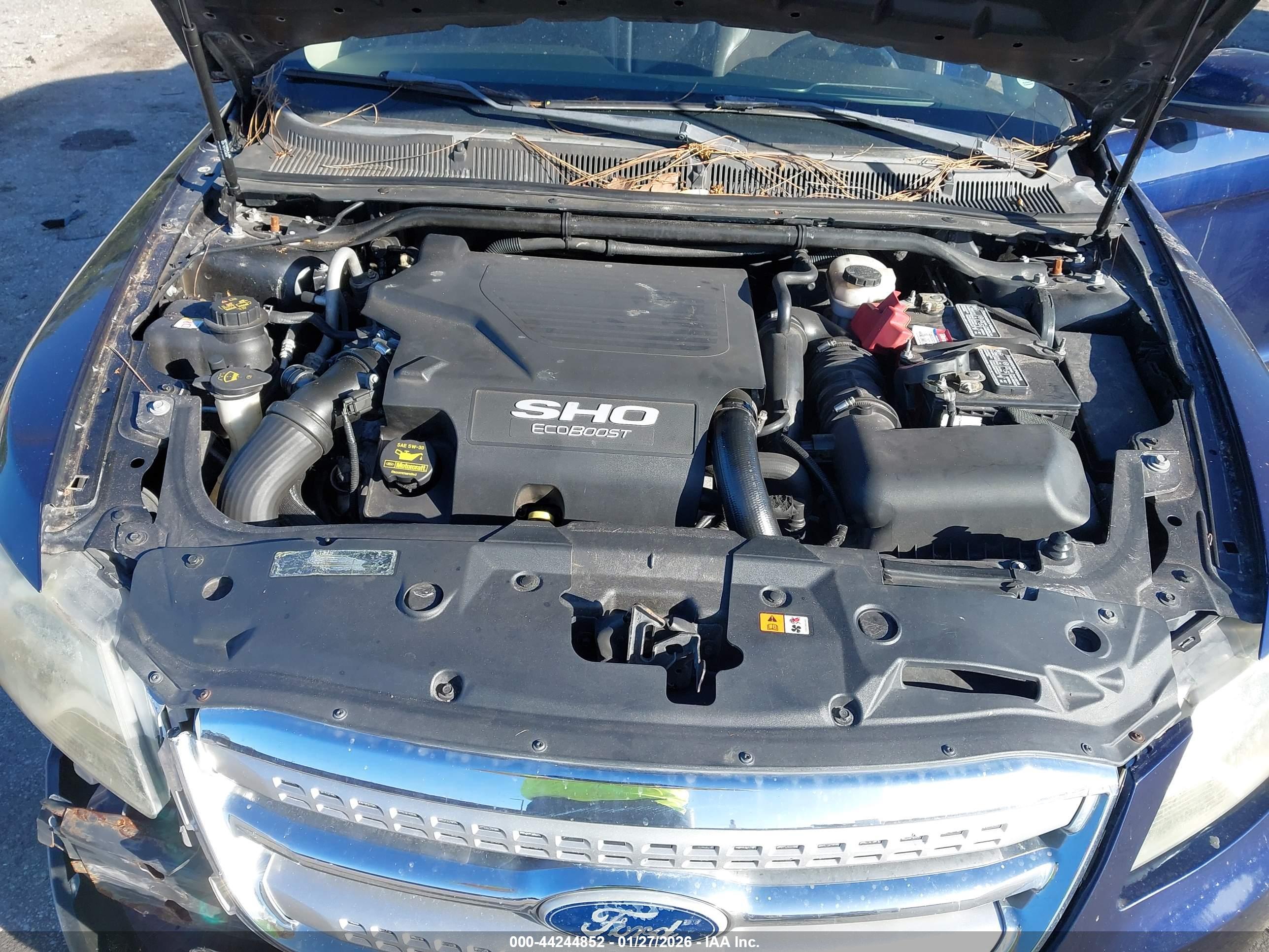 FORD TAURUS image 10