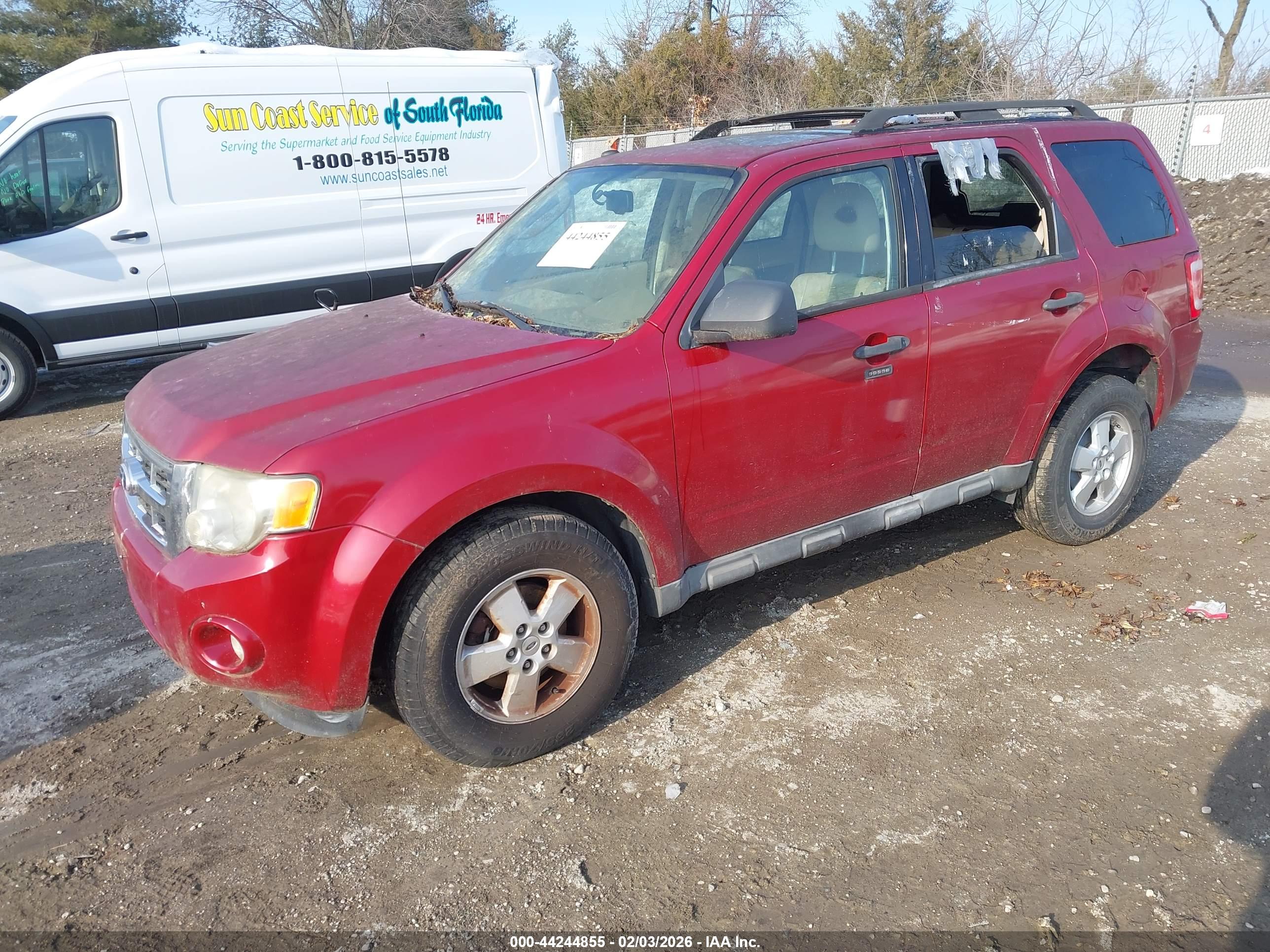 FORD ESCAPE image 2