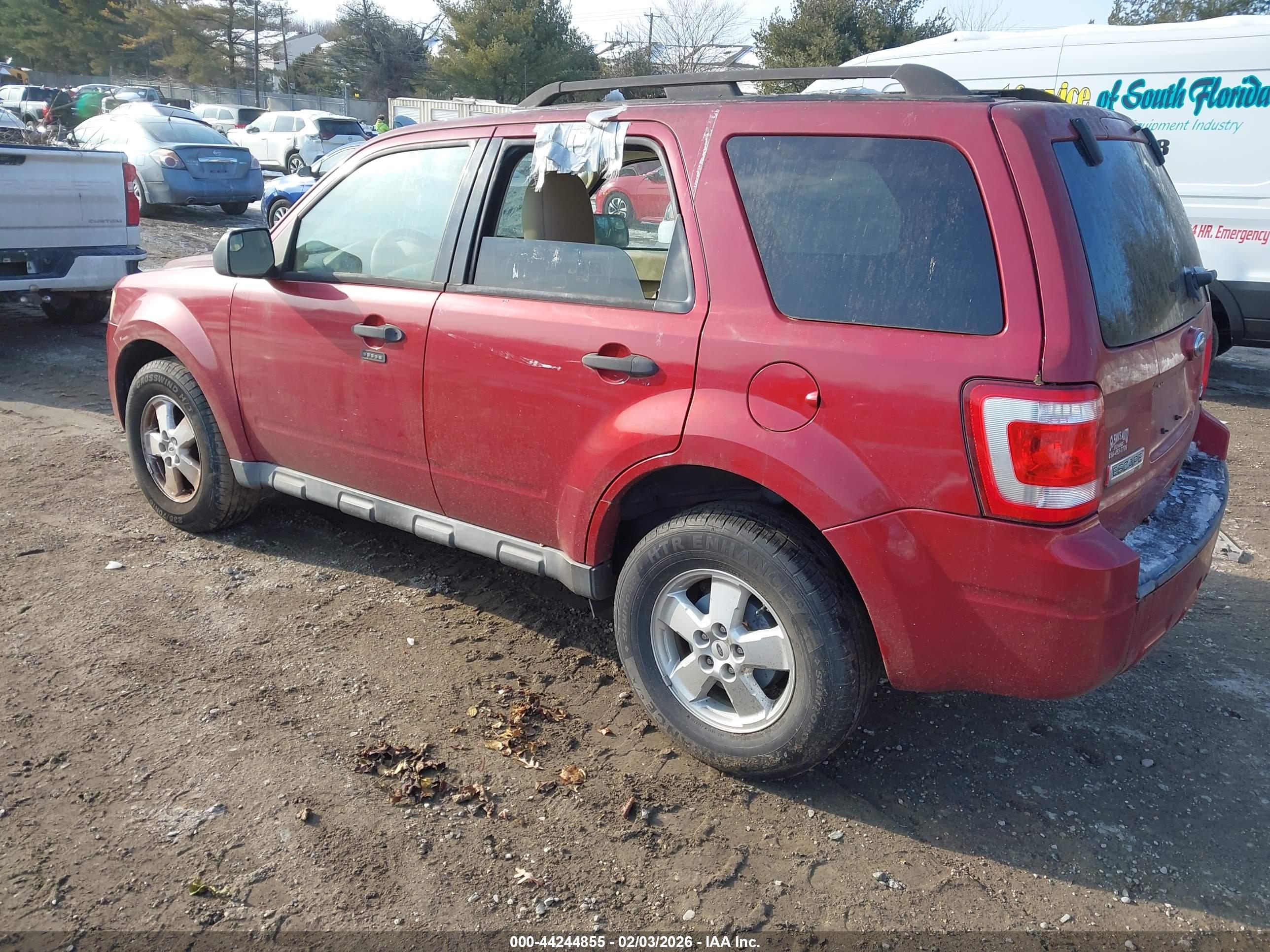 FORD ESCAPE image 3